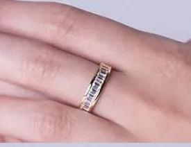 Anillo Oro con Circonitas