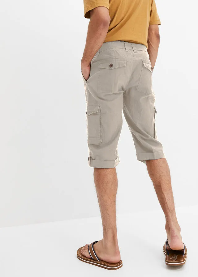 Bermudas largas tipo cargo con lino masilla