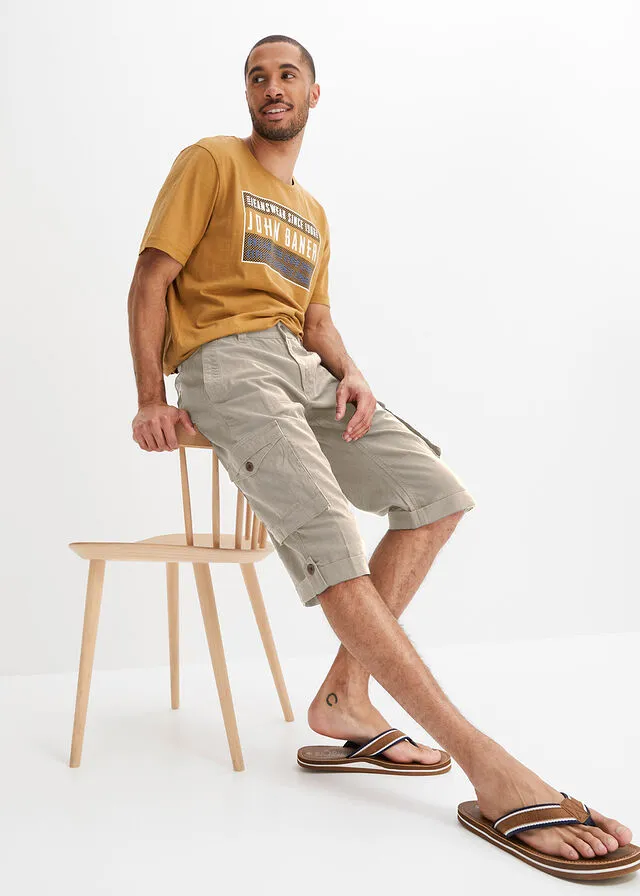 Bermudas largas tipo cargo con lino masilla