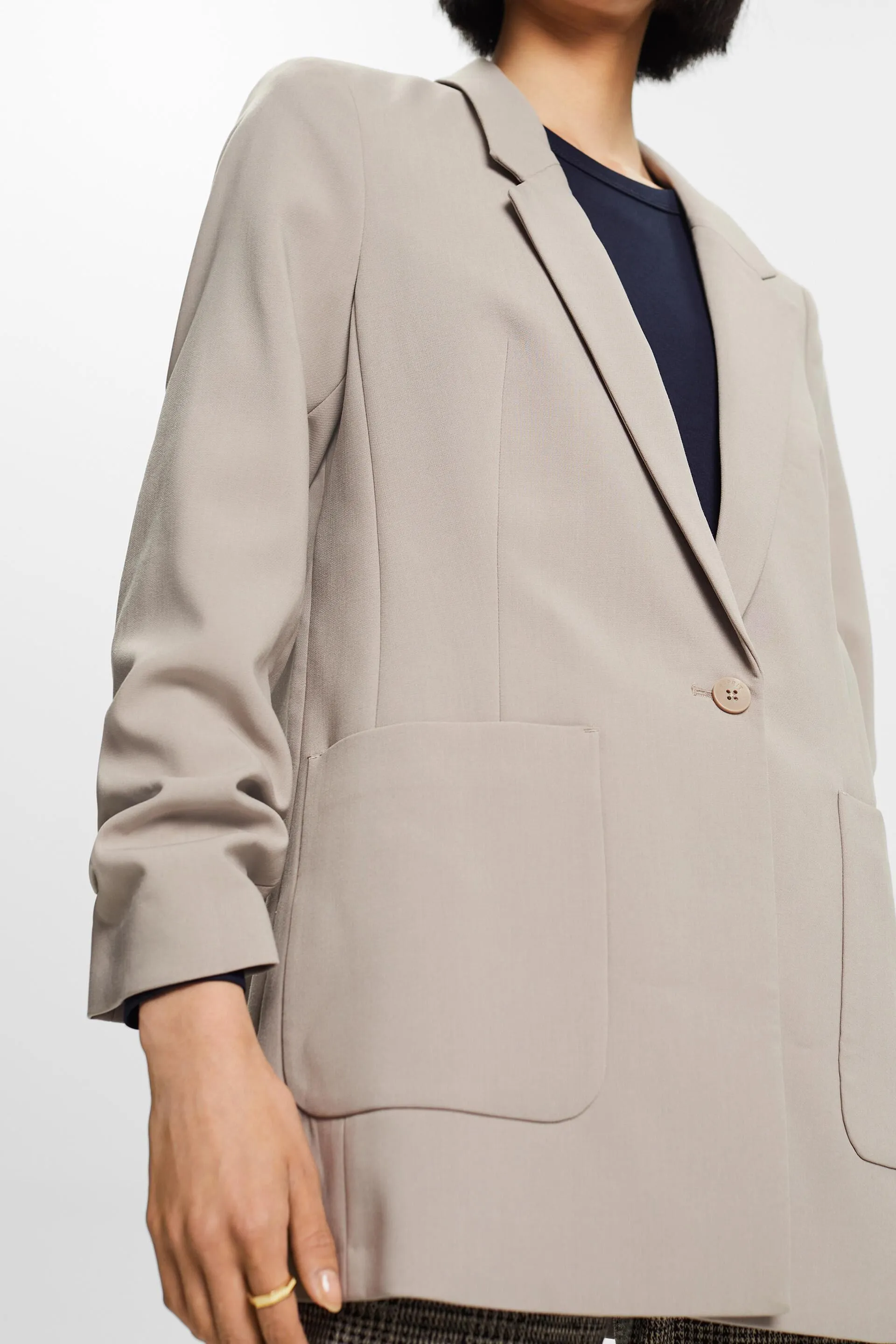 Blazer con mangas drapeadas