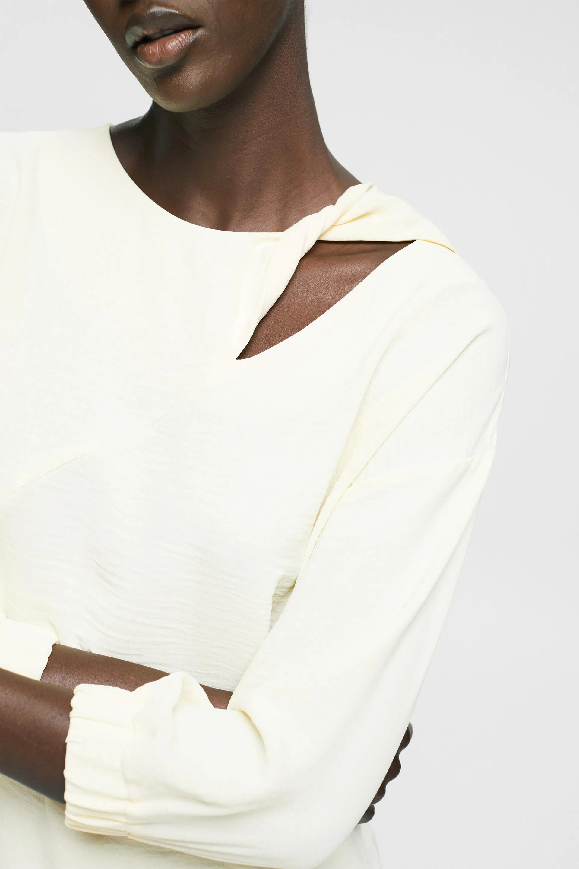 Blusa con abertura