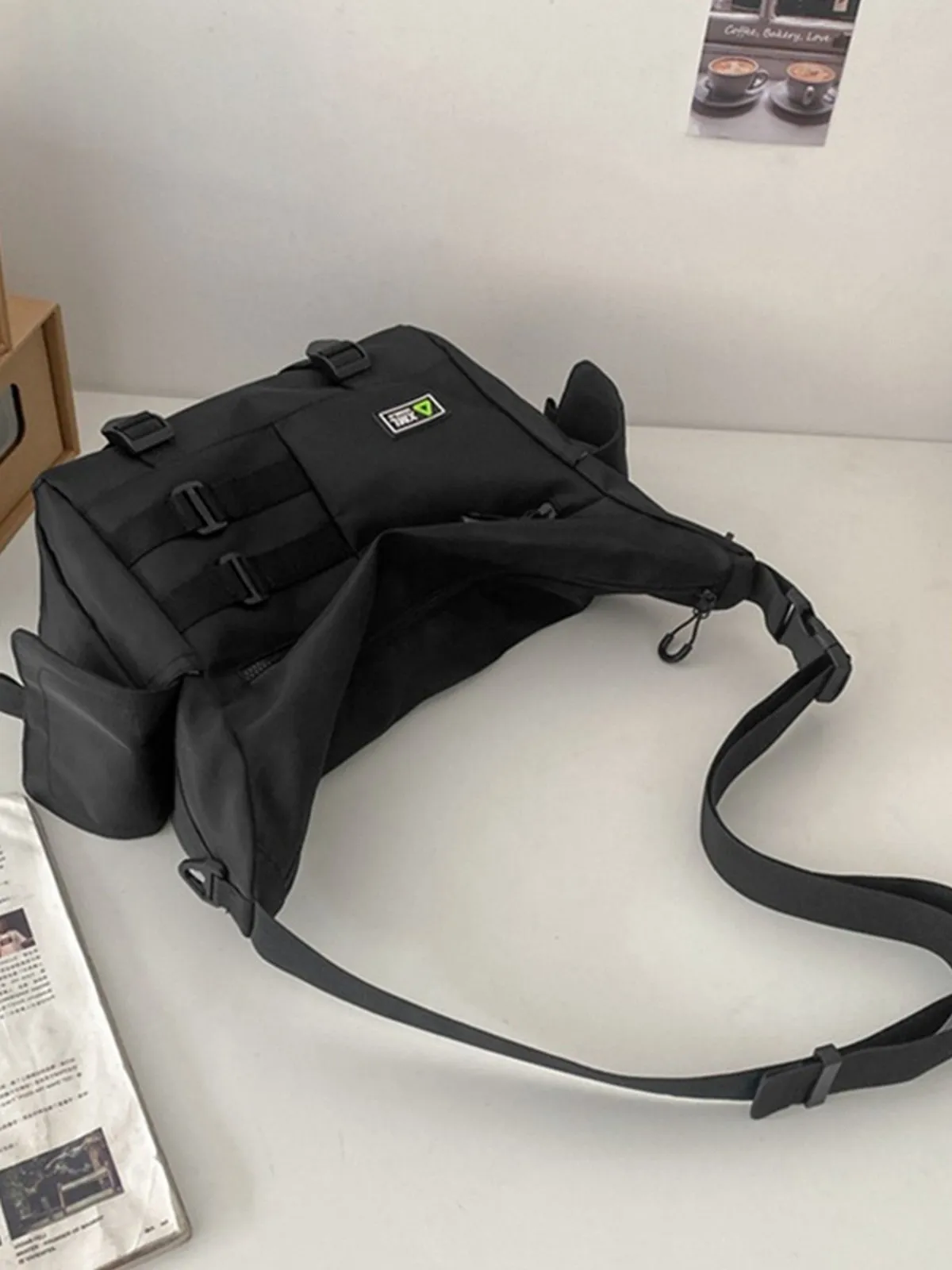 Bolso bandolera grande de nailon con correa con hebilla