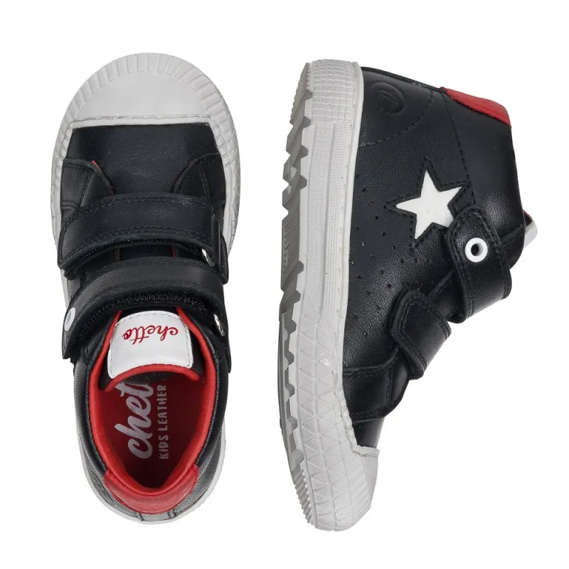 Bota dos velcros con Estrella