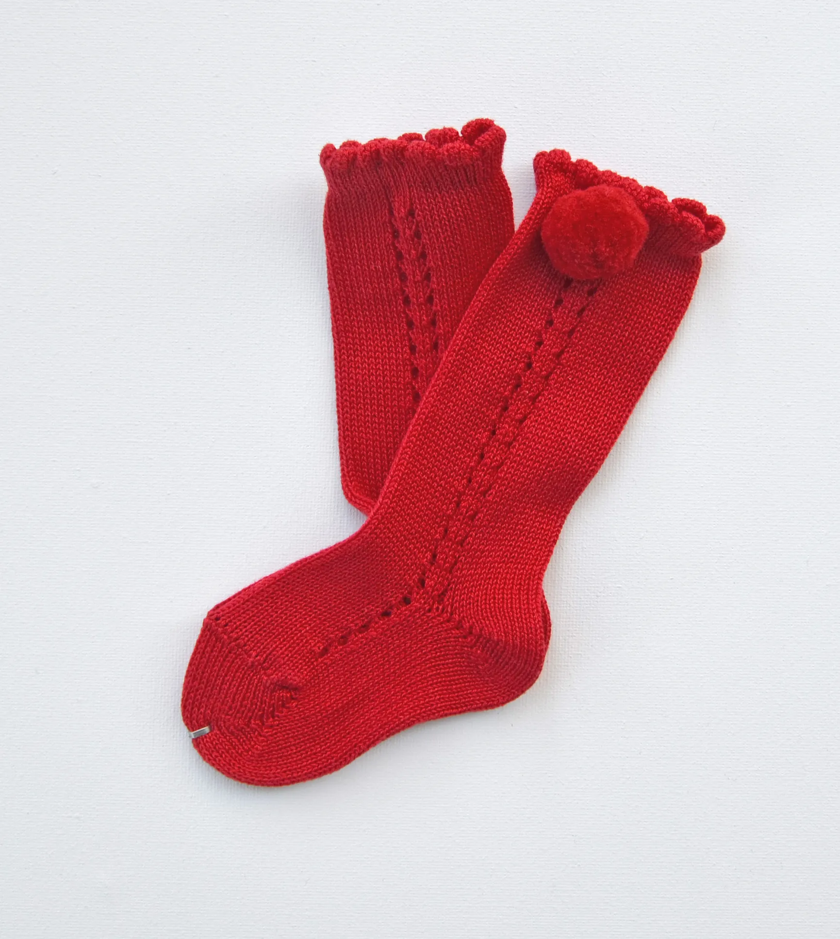 CALCETIN ALTO CALADO CON POMPóN. UNISEX. VARIOS COLORES. PV