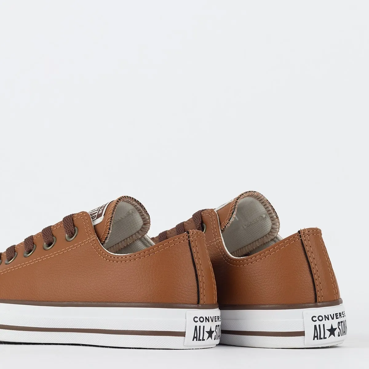 CALZADO CONVERSE ALL STAR OX NEW MALDEN NUEZ CUERO