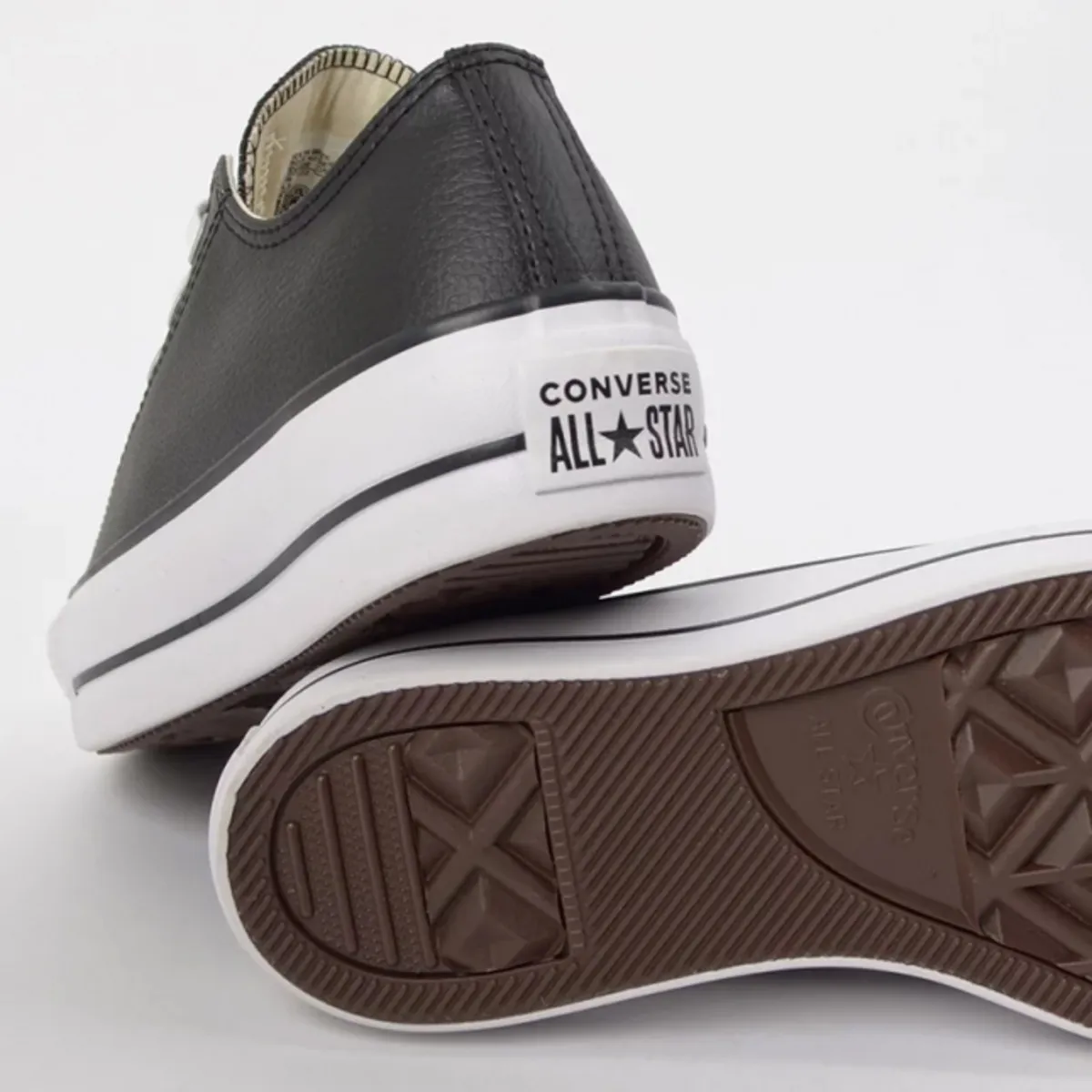 CALZADO CONVERSE PLATAFORMA ALTA OX CUERO NEGRO FEM N56 Cod:CT09830002