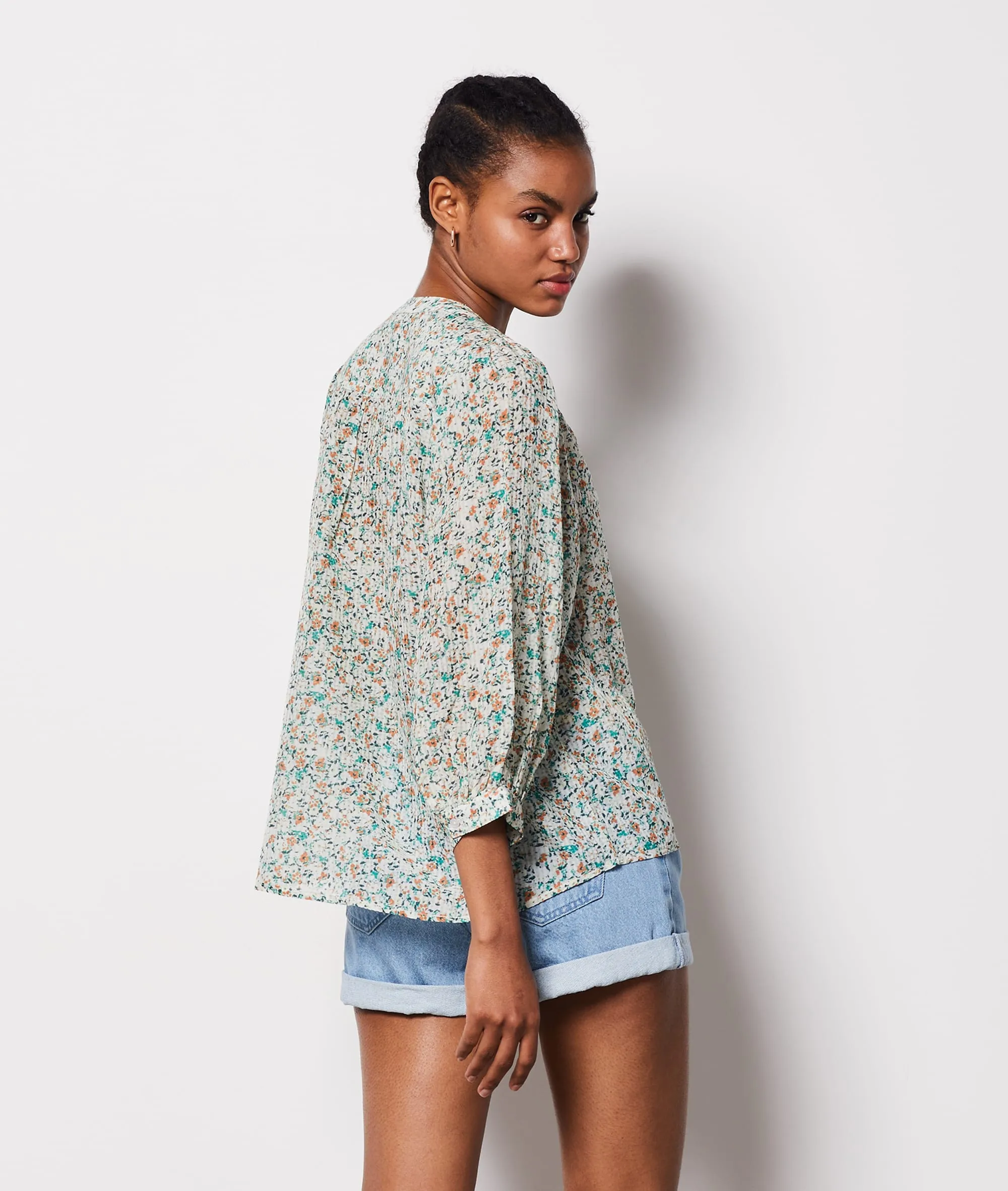 CAMISA ESTAMPADO FLORAL VAIANA IMP FD ECRU  ETAM