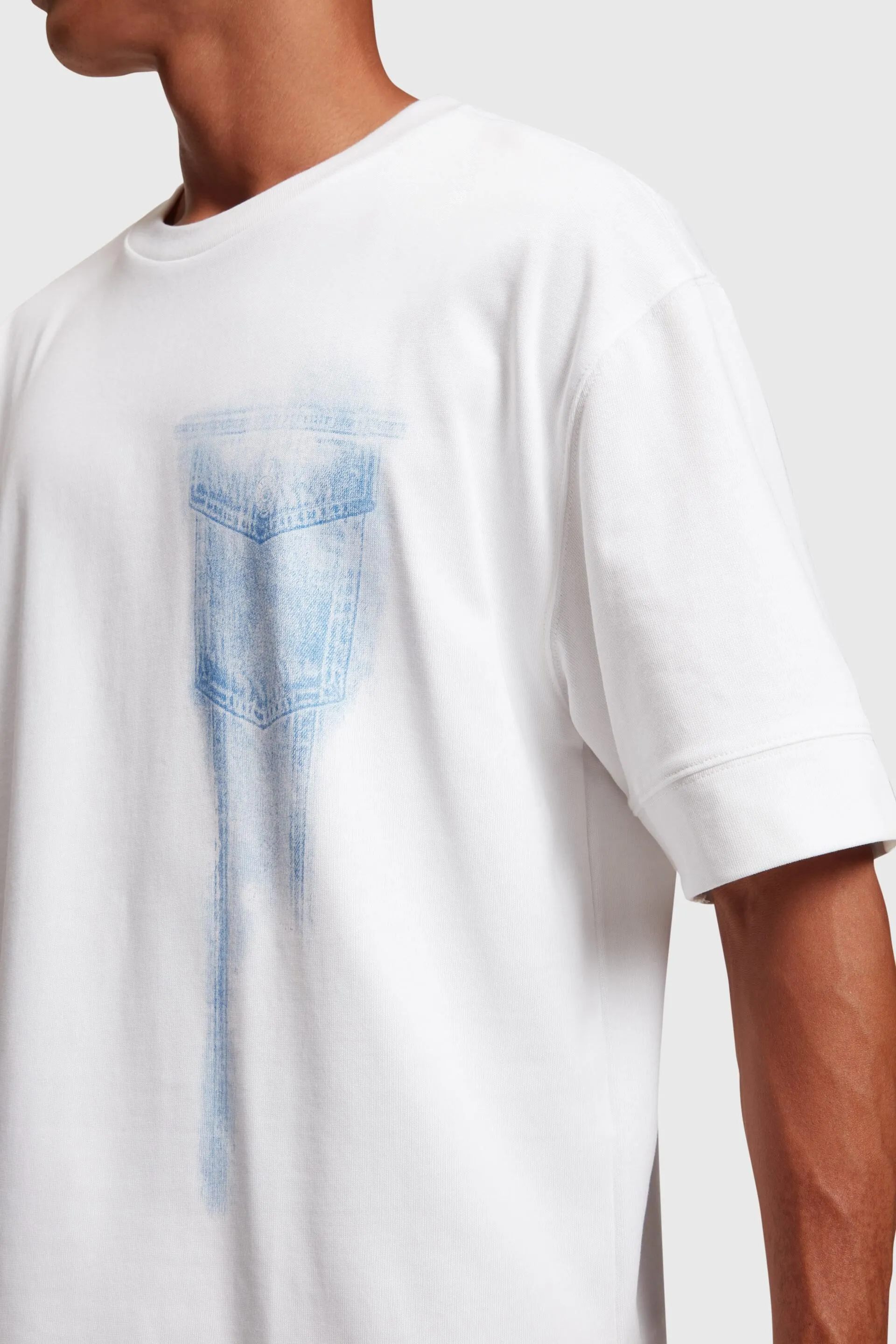 Camiseta con estampado de tejido vaquero índigo