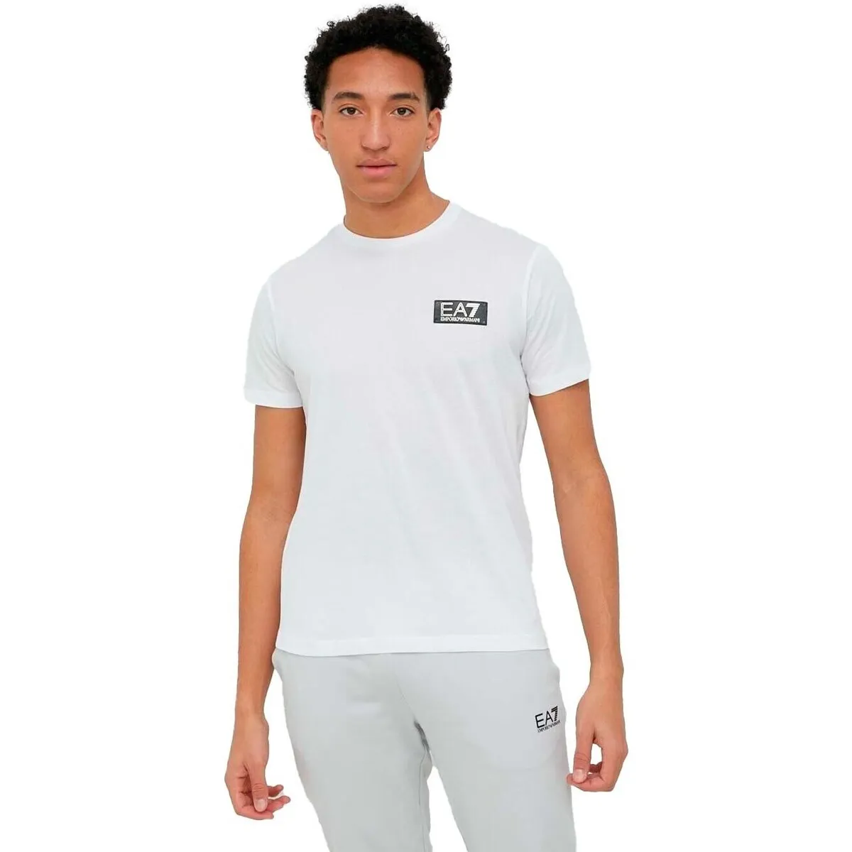  CAMISETA CON LOGO