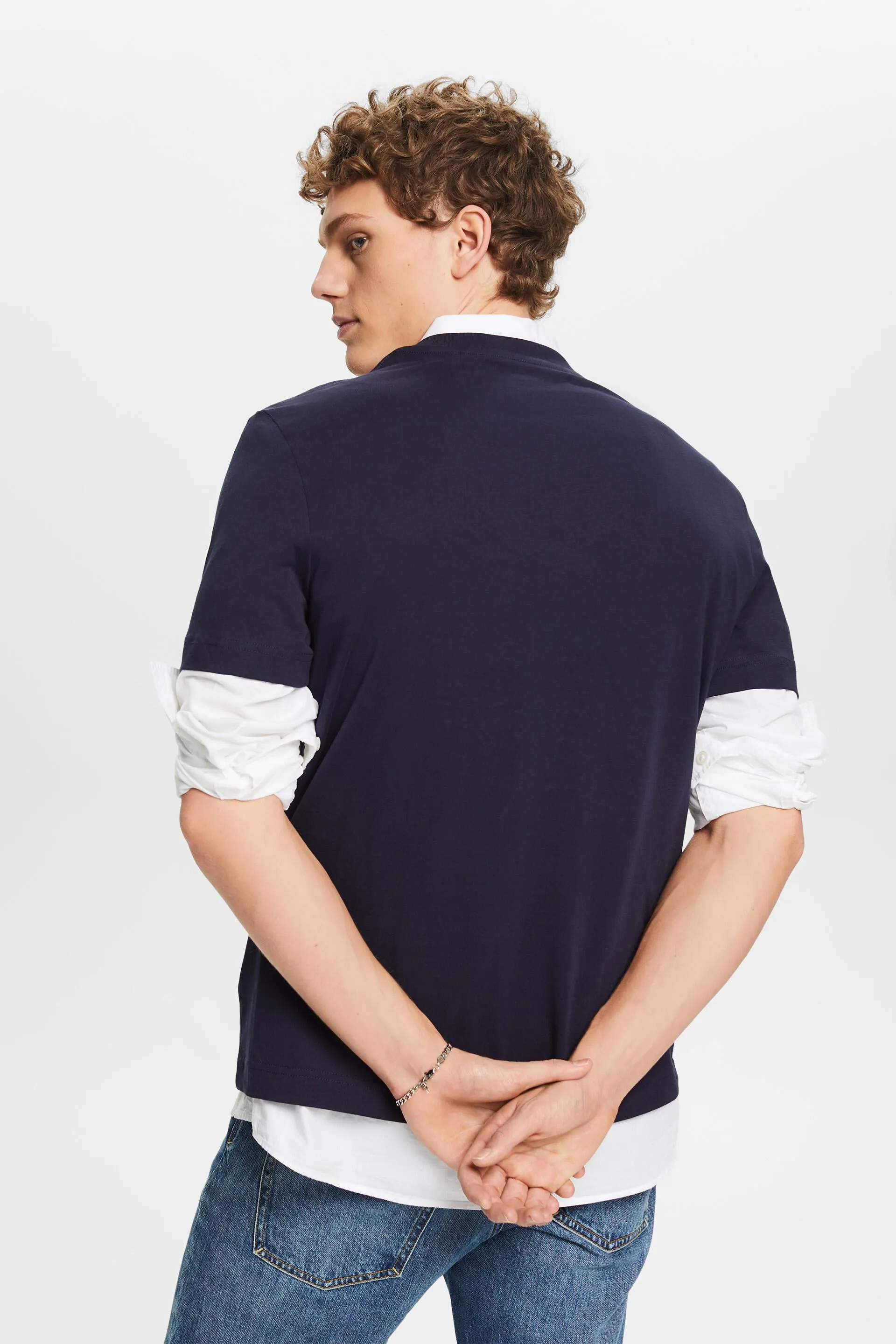 Camiseta con logotipo