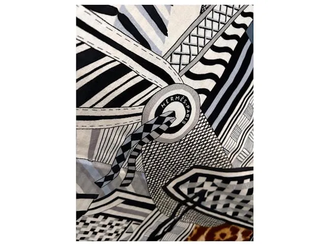 chal 140 La silla de montar imaginaria de Hermès Blanco roto Azul marino Camello 