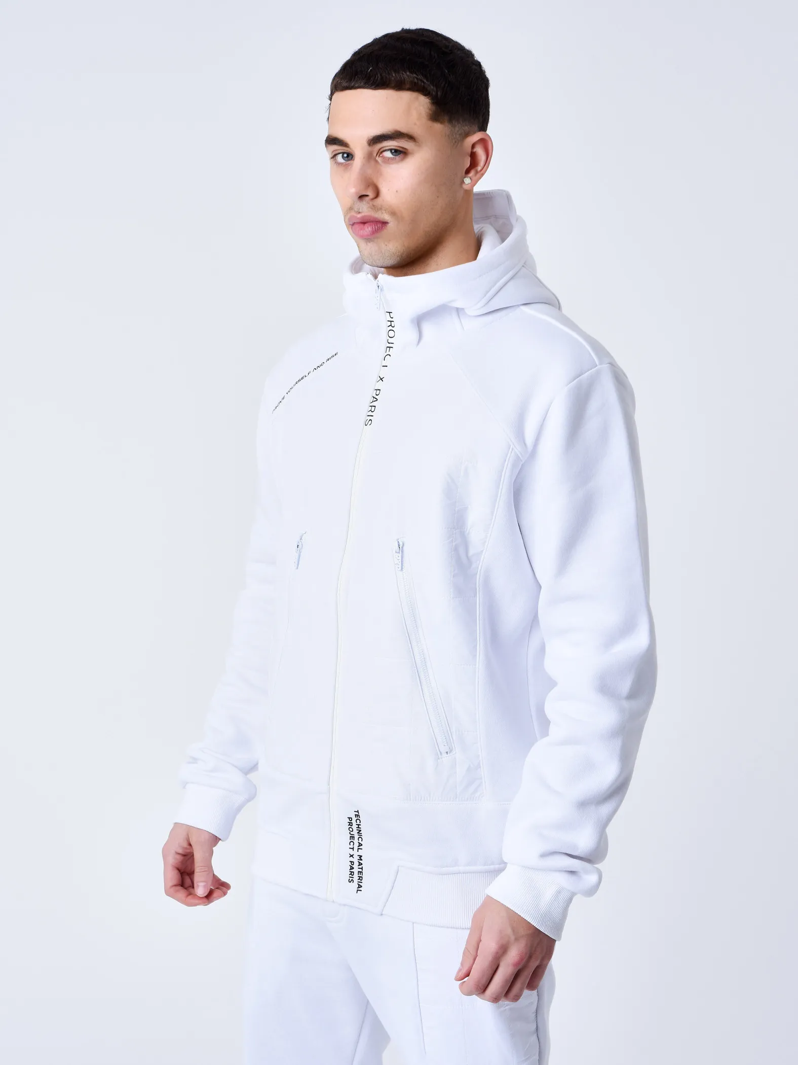 Chaqueta con canesú acolchado