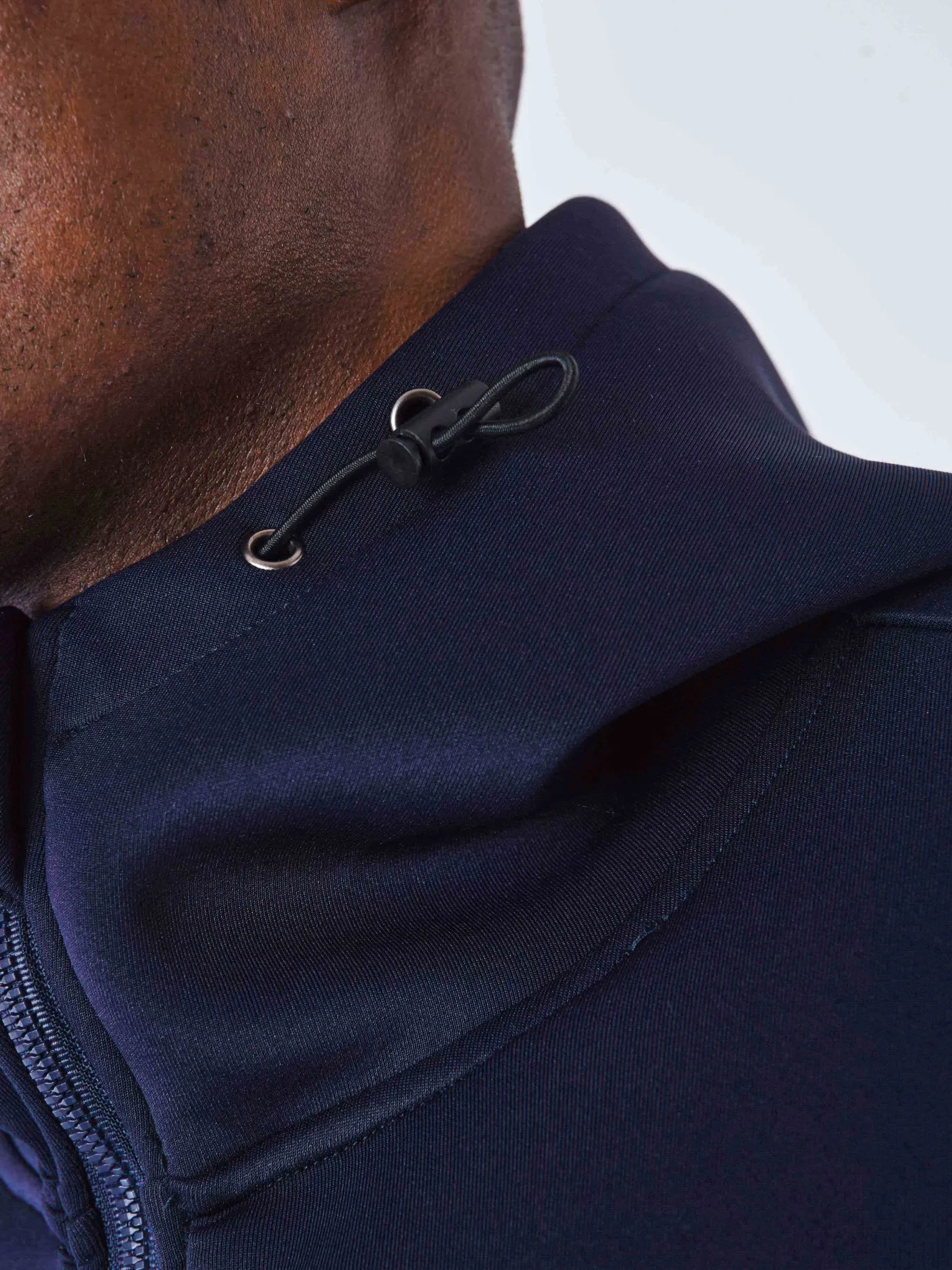 Chaqueta con capucha Techwear