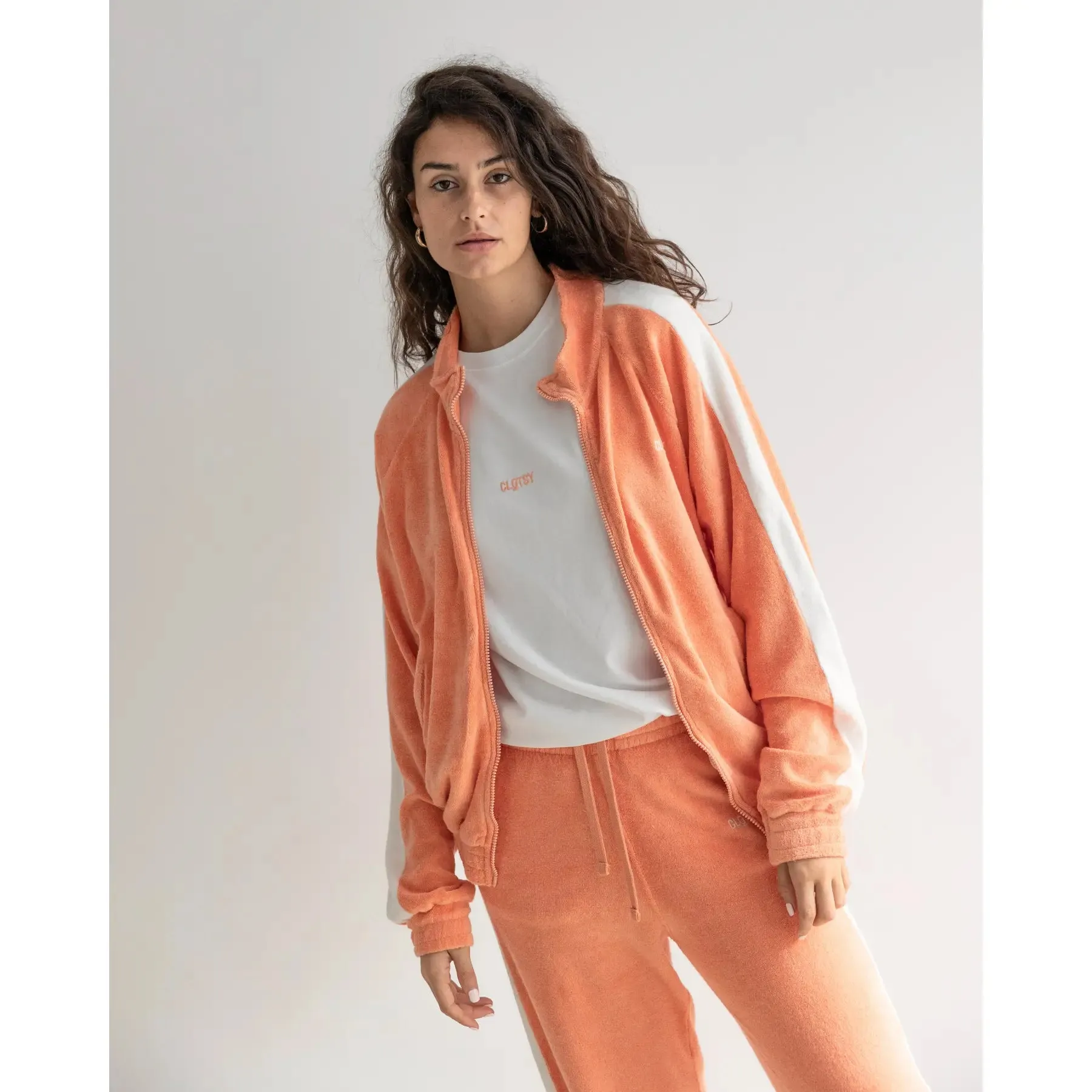 Chaqueta de chándal apricot  Ohne x Clotsy