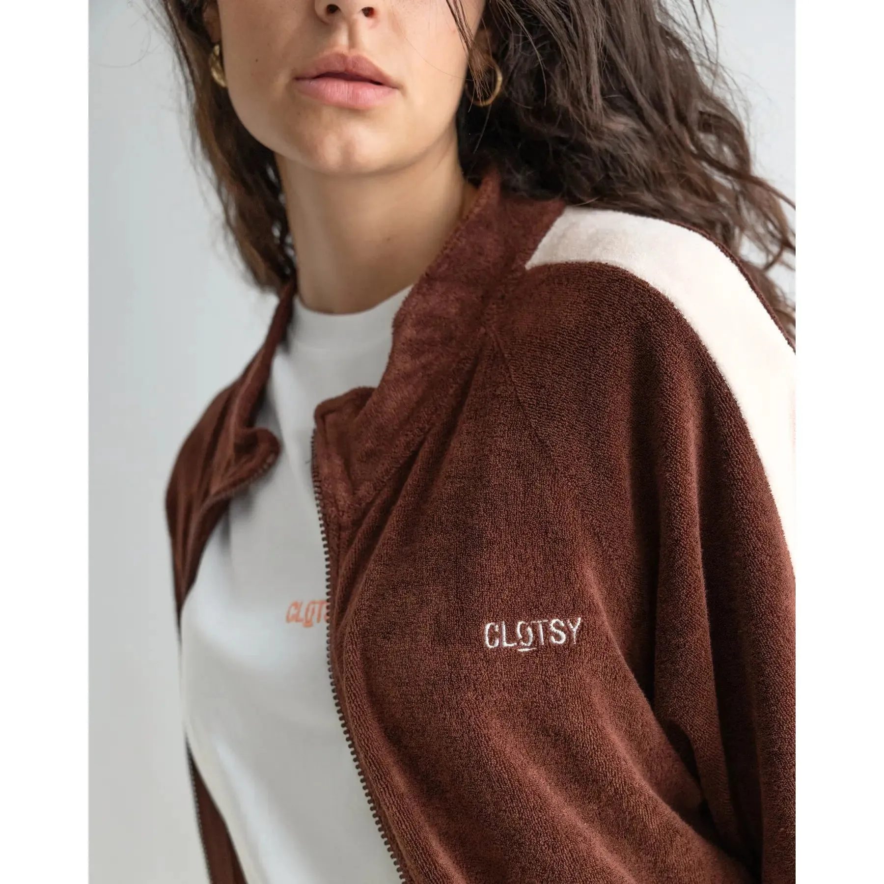 Chaqueta de chándal marrón  Ohne x Clotsy