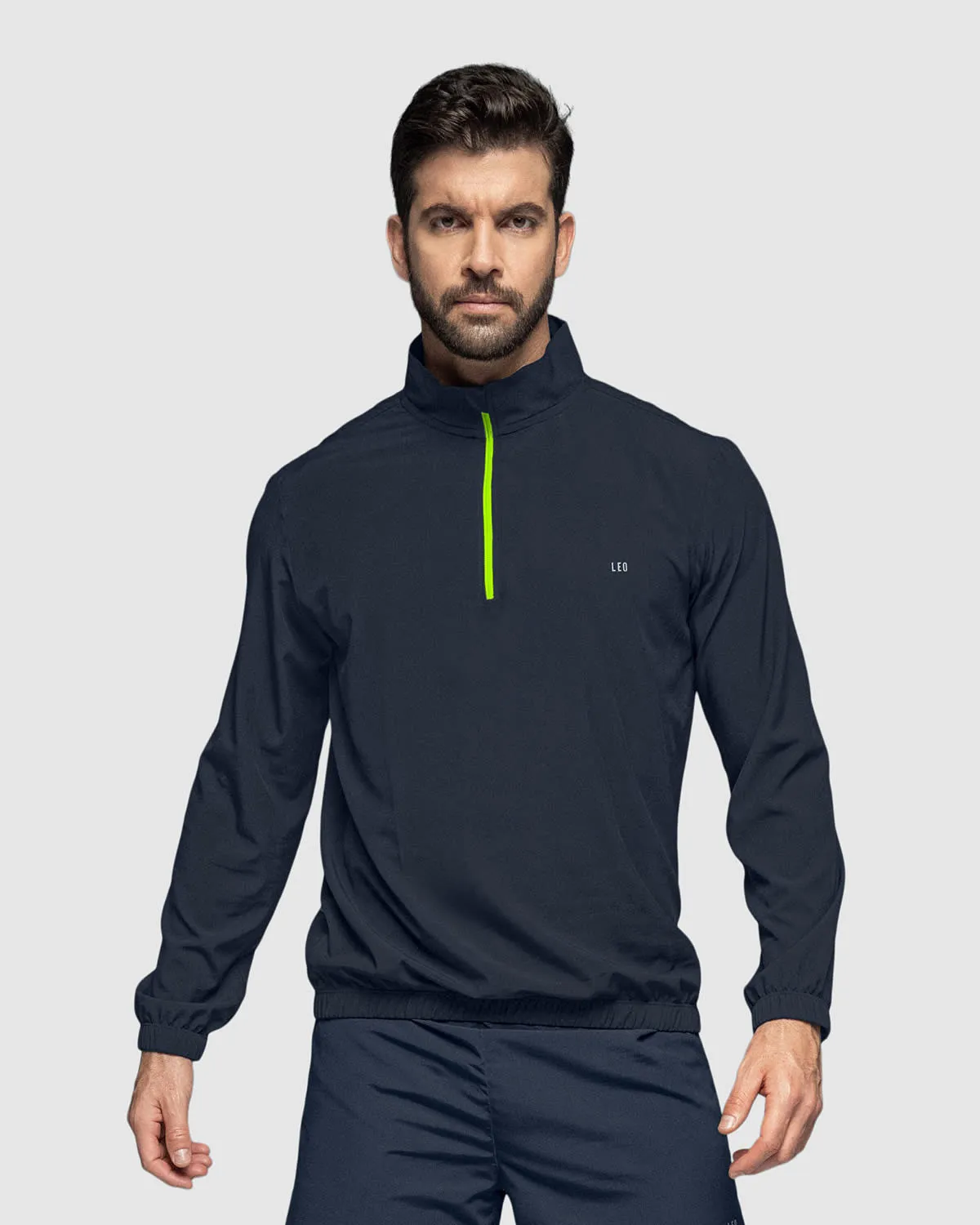 Chaqueta deportiva masculina con base textil ultrasuave y ligera
