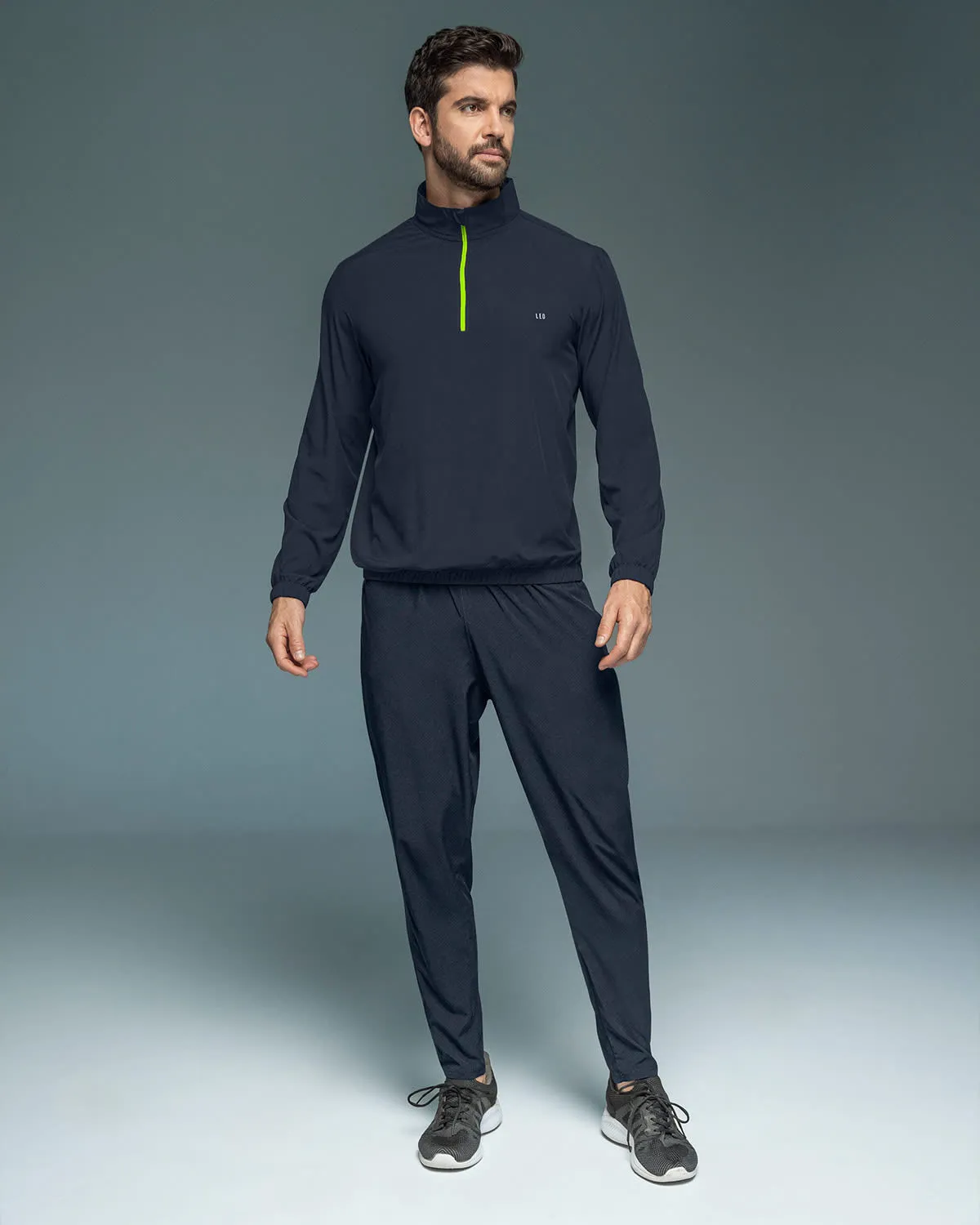 Chaqueta deportiva masculina con base textil ultrasuave y ligera