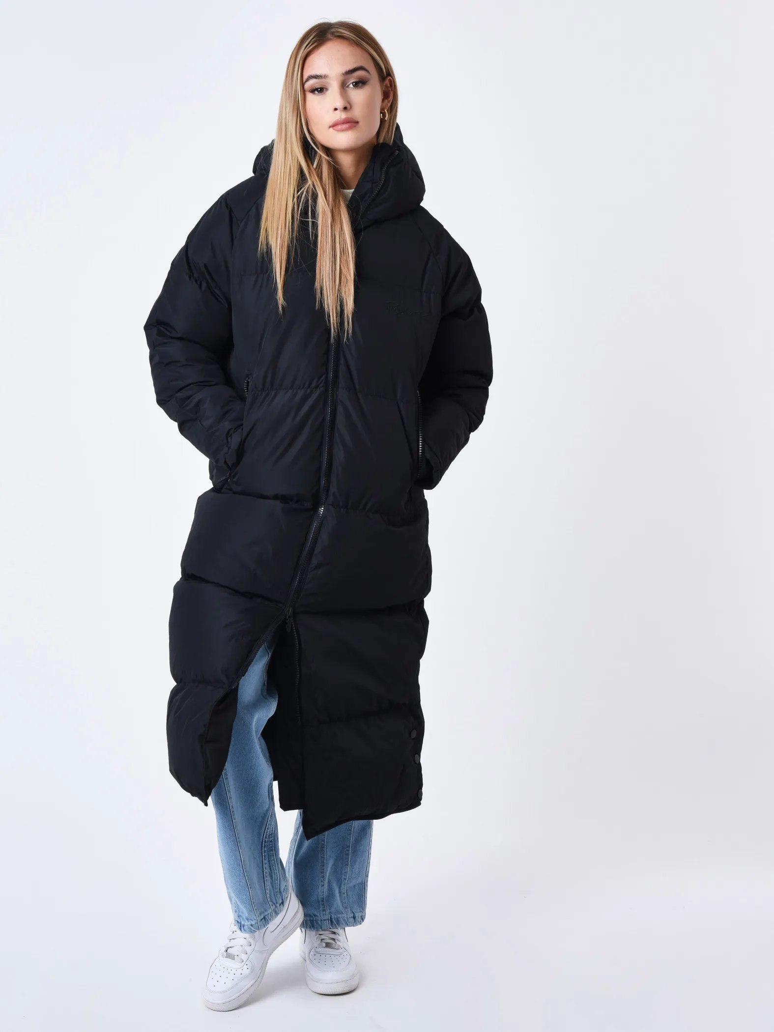 Chaqueta larga con capucha