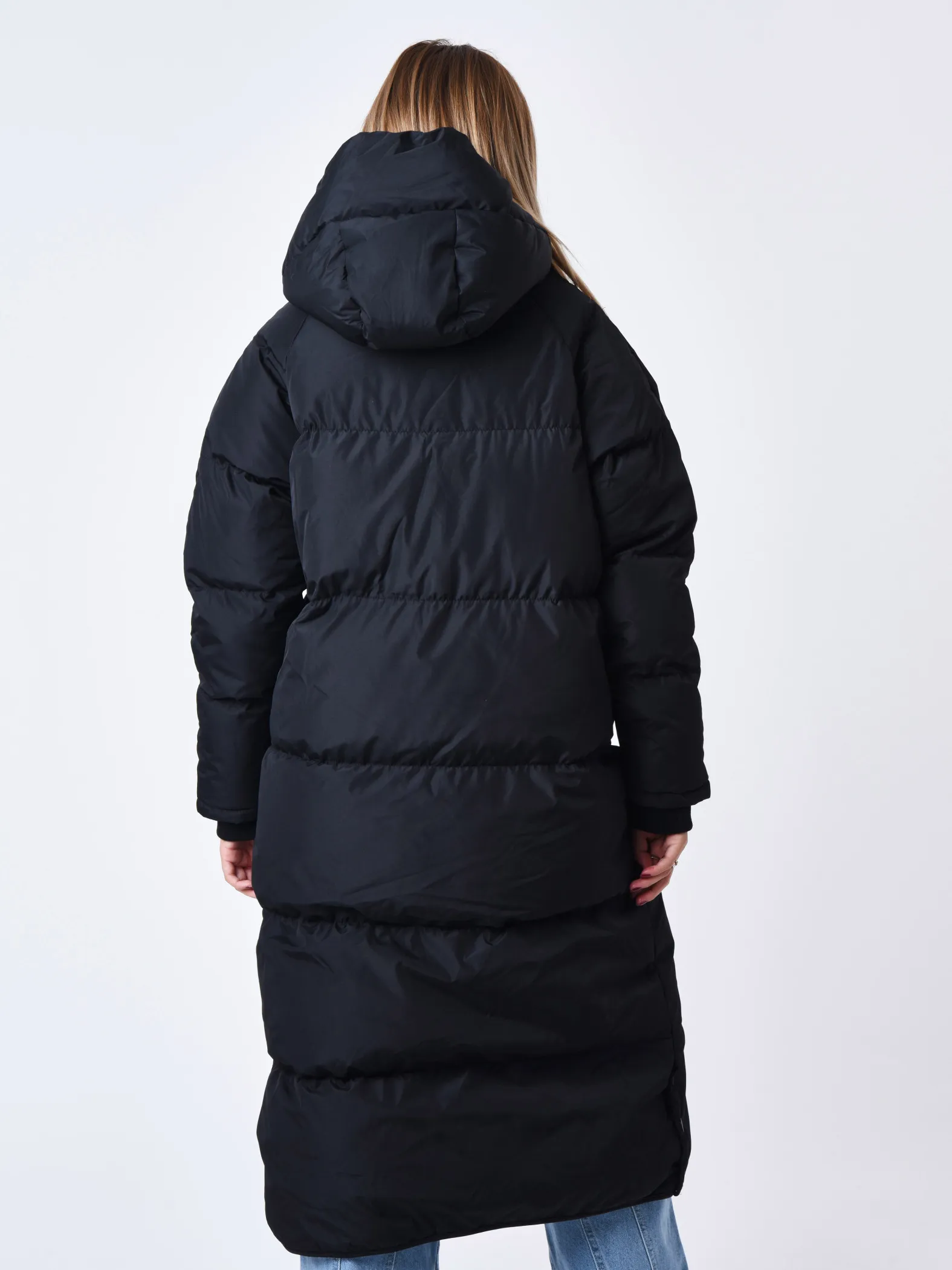 Chaqueta larga con capucha