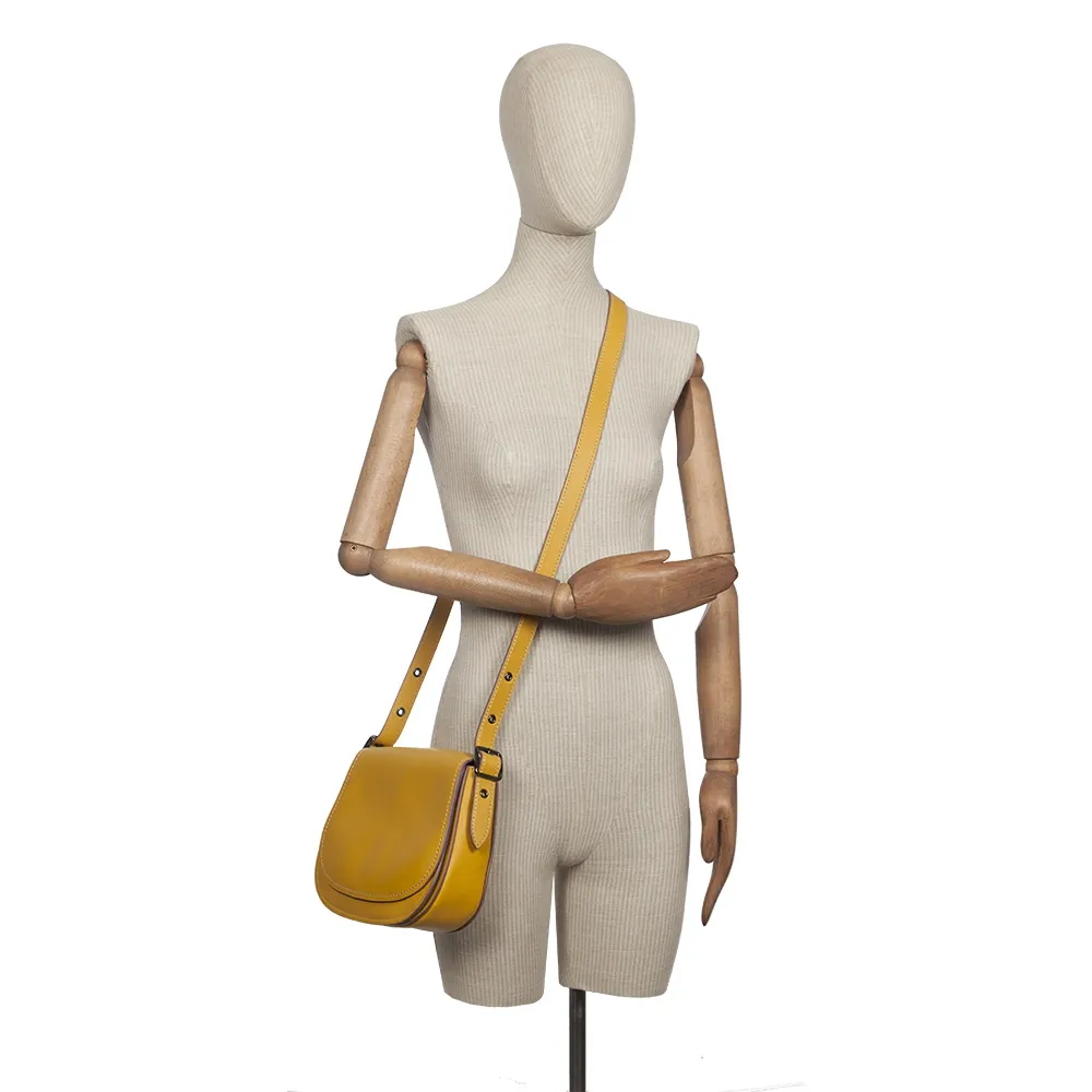 Coach Bolso Saddle 23 Amarillo