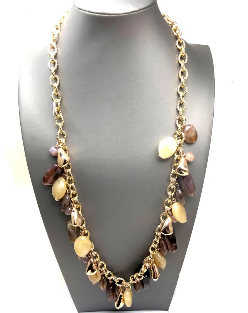 COLLARES MODA EN TONOS NEUTROS QUE TE PONDRAS CON TODO