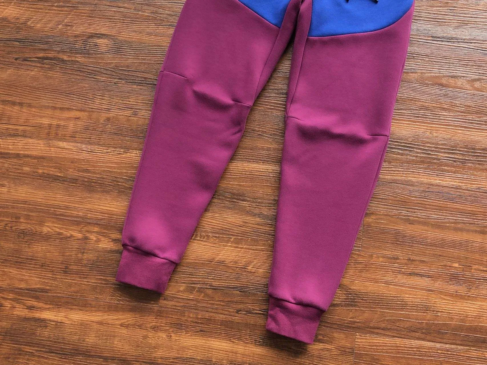Conjunto de Chándal Nike Tech Fleece – Morado/Azul