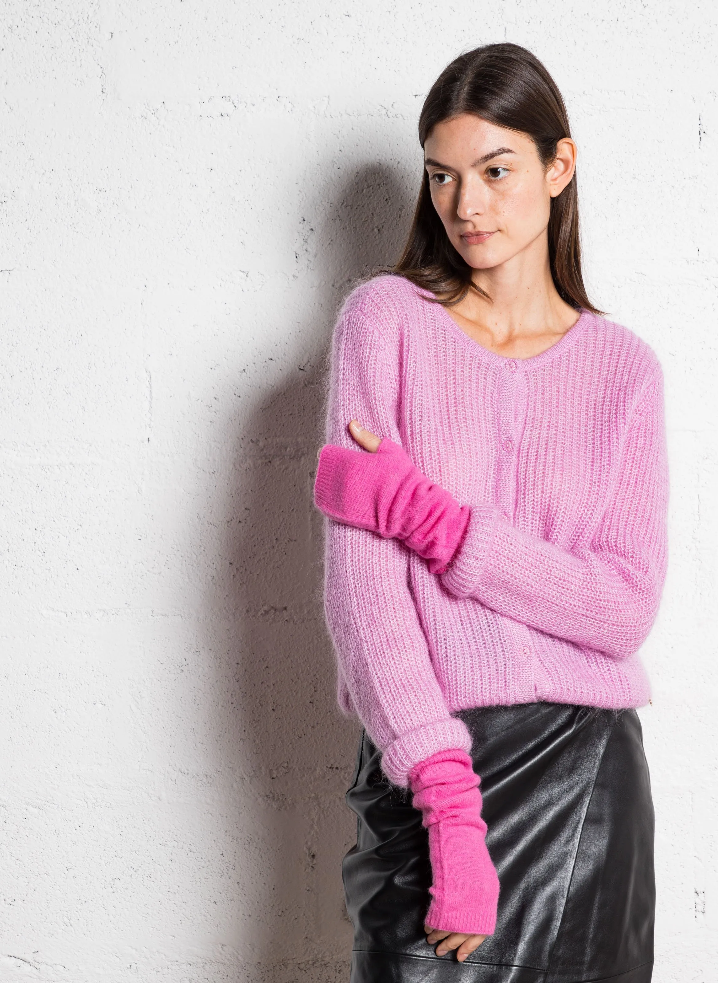 DES PETITS HAUTS BULLY  CHALECO DE CUELLO REDONDO DE PUNTO EN ROSA