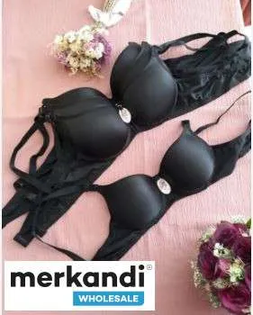 Explore nuestra colección de sujetadores de mujer de moda con una amplia gama de atractivas variaciones de color y calidad mayor