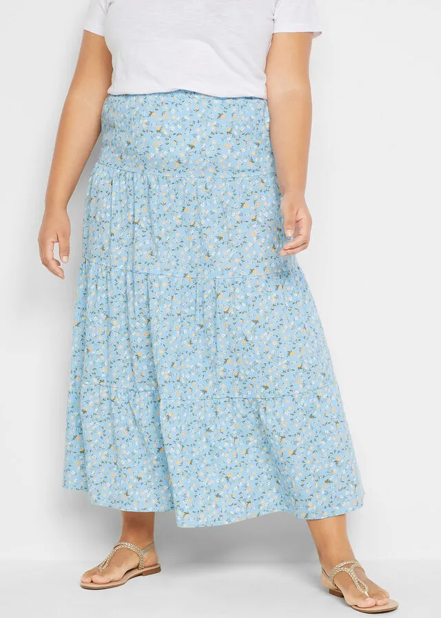 Falda larga con volantes azul claro con flores
