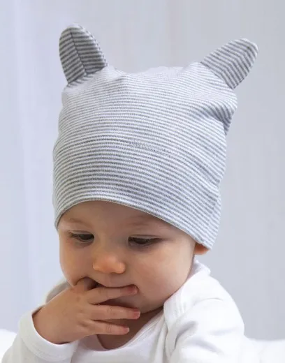 Gorro pequeño con orejas
