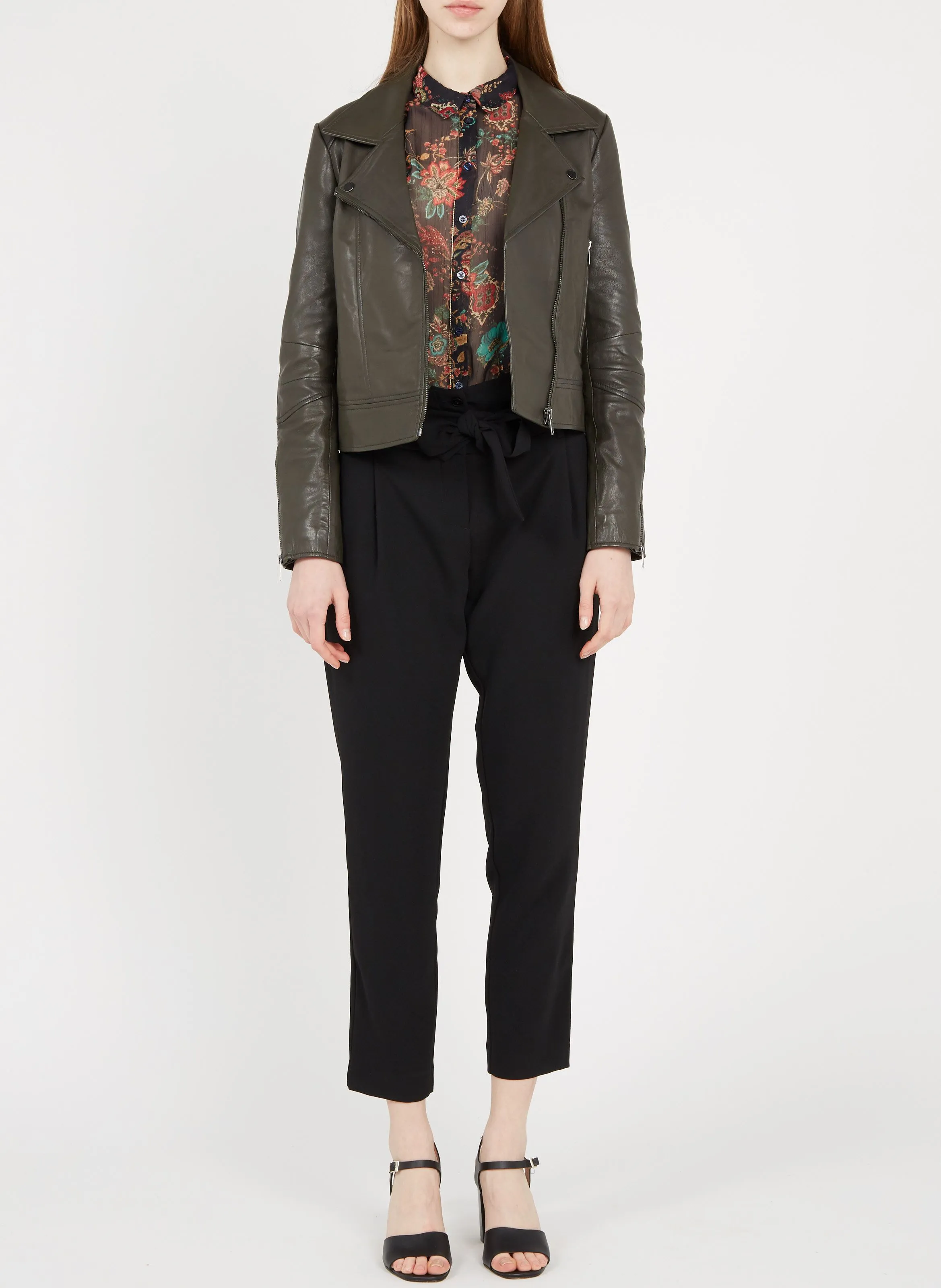IKKS Pantalón tapered de crepé de talle alto en negro