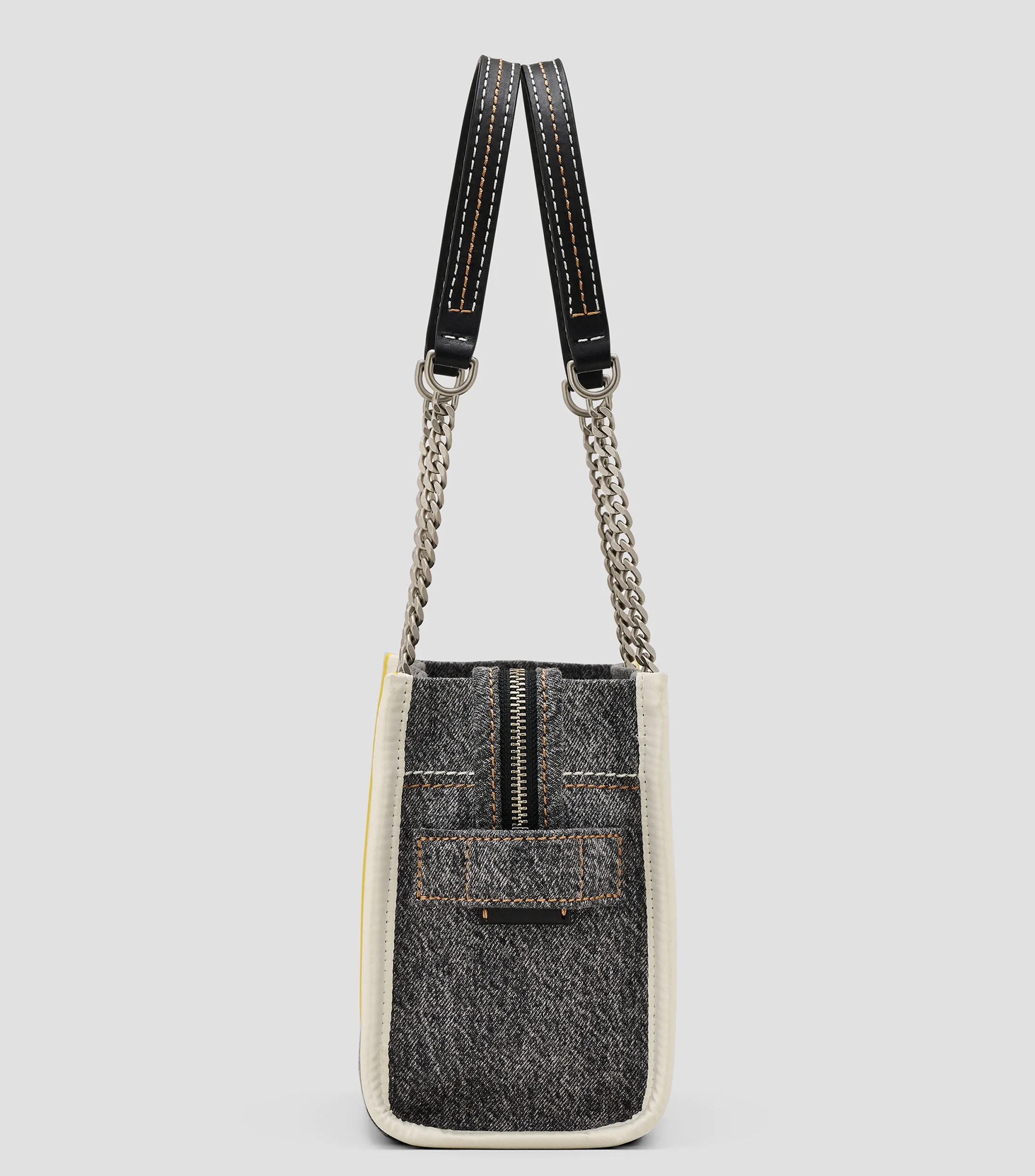 Marc Jacobs Bolso Tote "The Denim Chain Small Tote Bag" Black Mujer