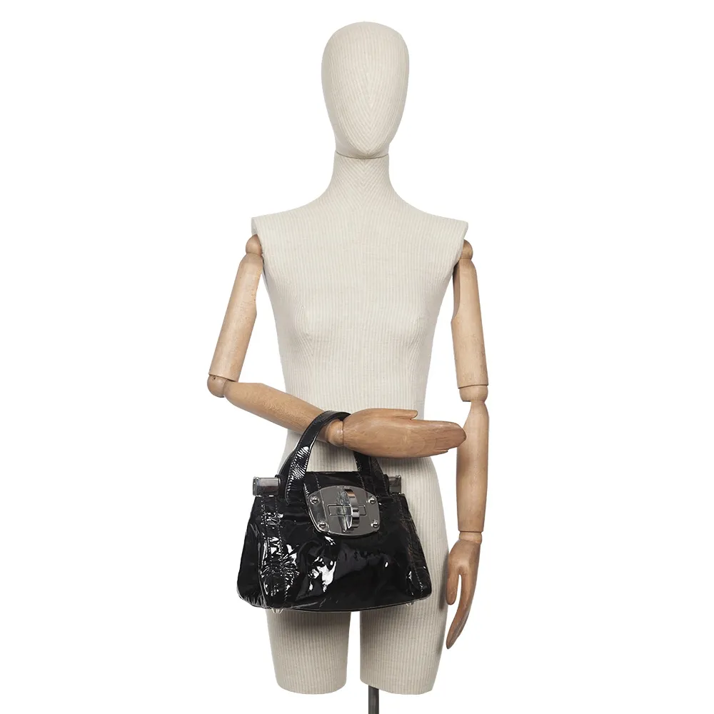 Miu Miu Bolso Turnlock Charol Negro