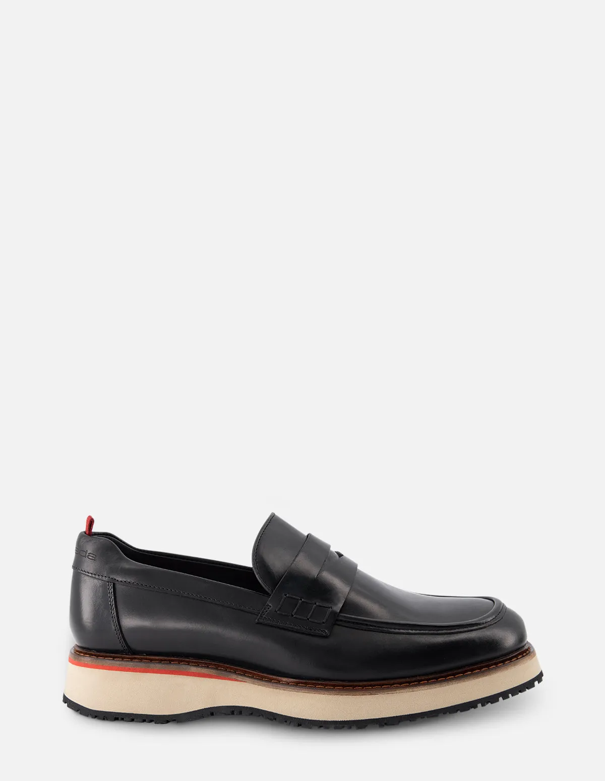 Mocasín en piel napa color negro con suela color arena para hombre
