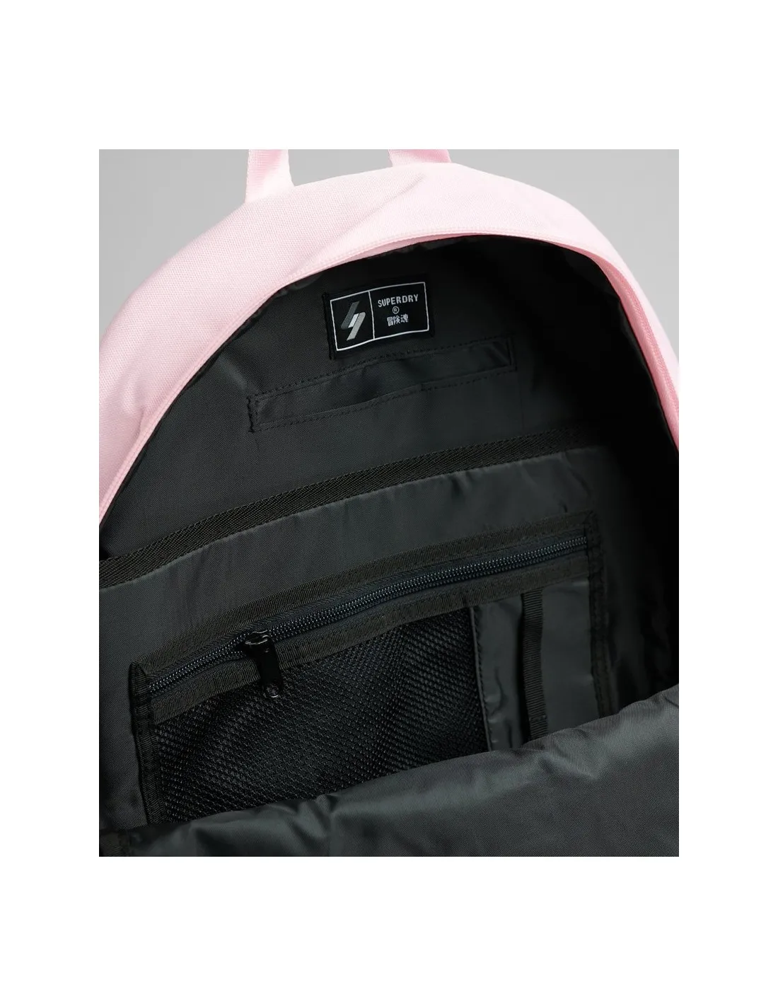 Mochila Code Essential de Superdry