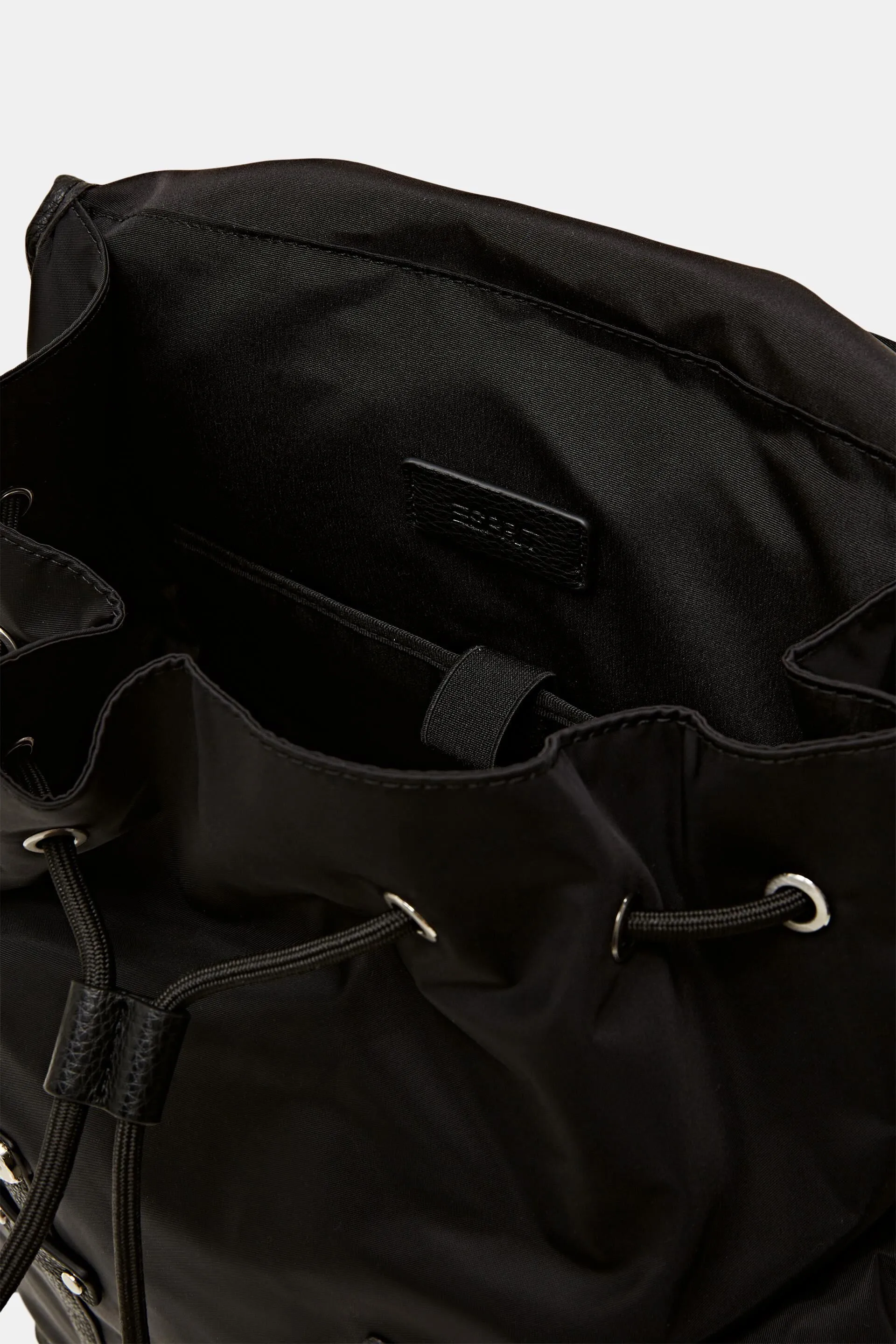 Mochila con solapa