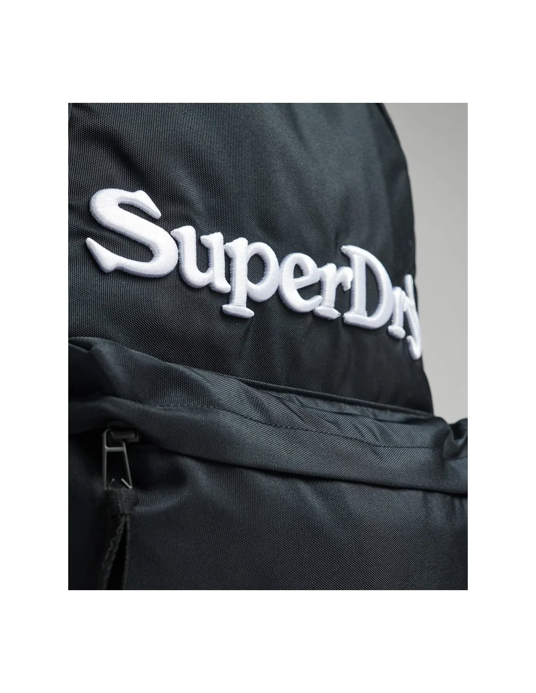 Mochila gráfica Montana de Superdry