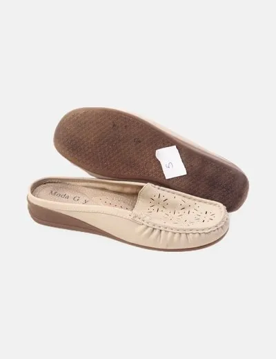Moda gy Zueco beige básico