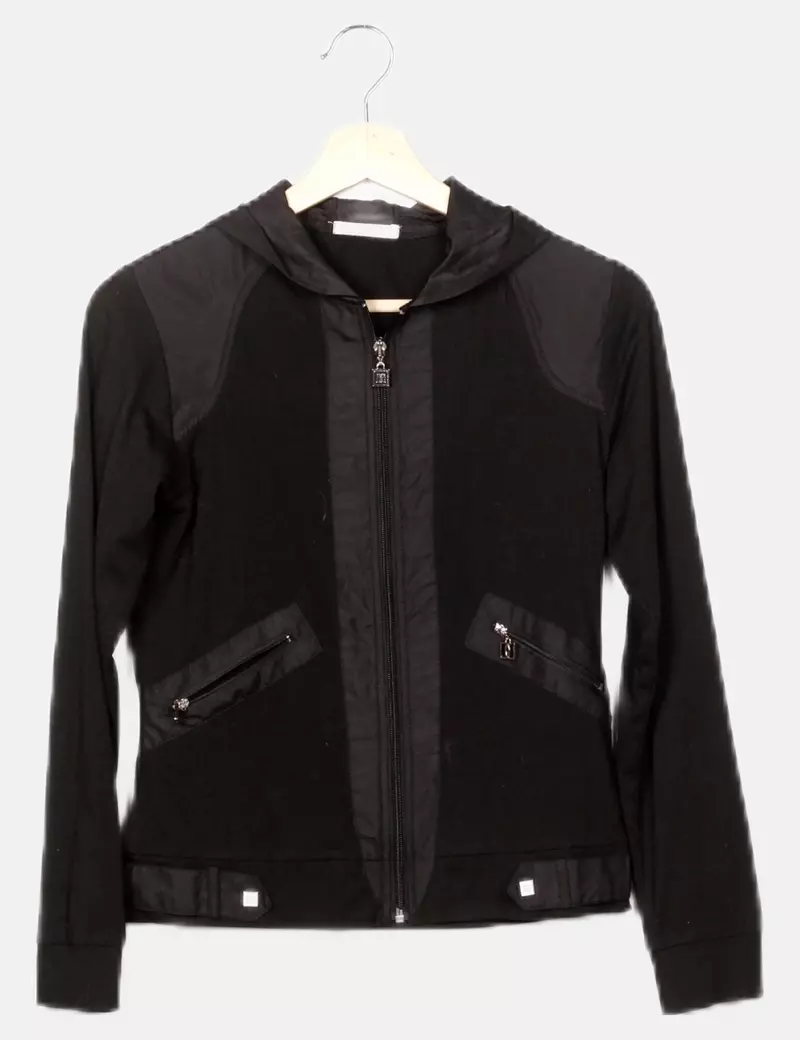 Moda times Chaqueta negra capucha