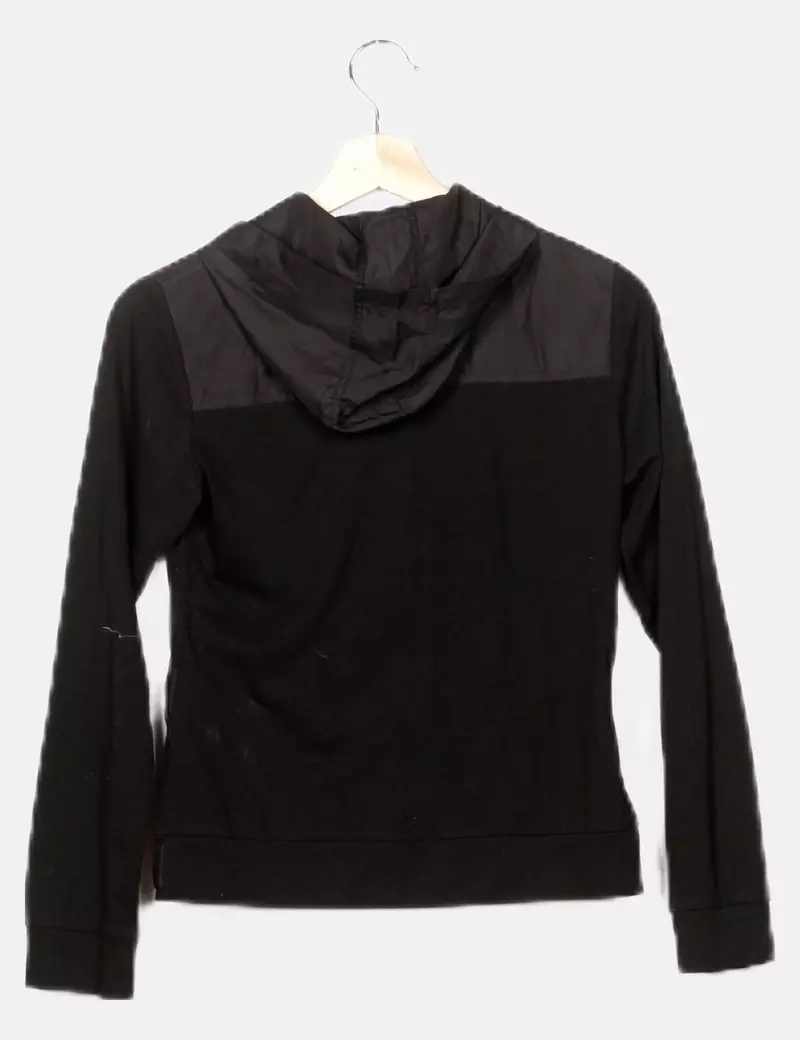 Moda times Chaqueta negra capucha