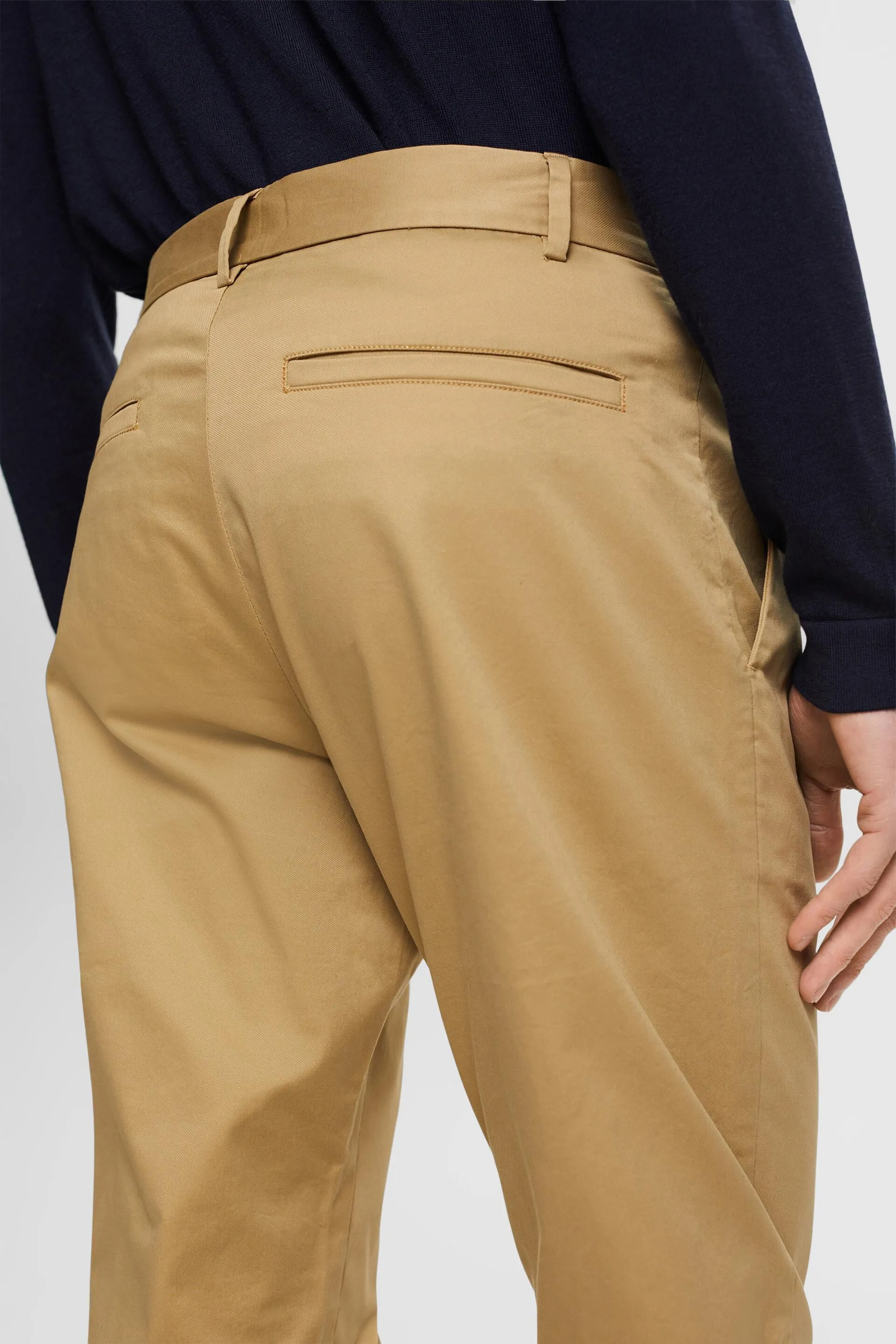 Pantalones con raya