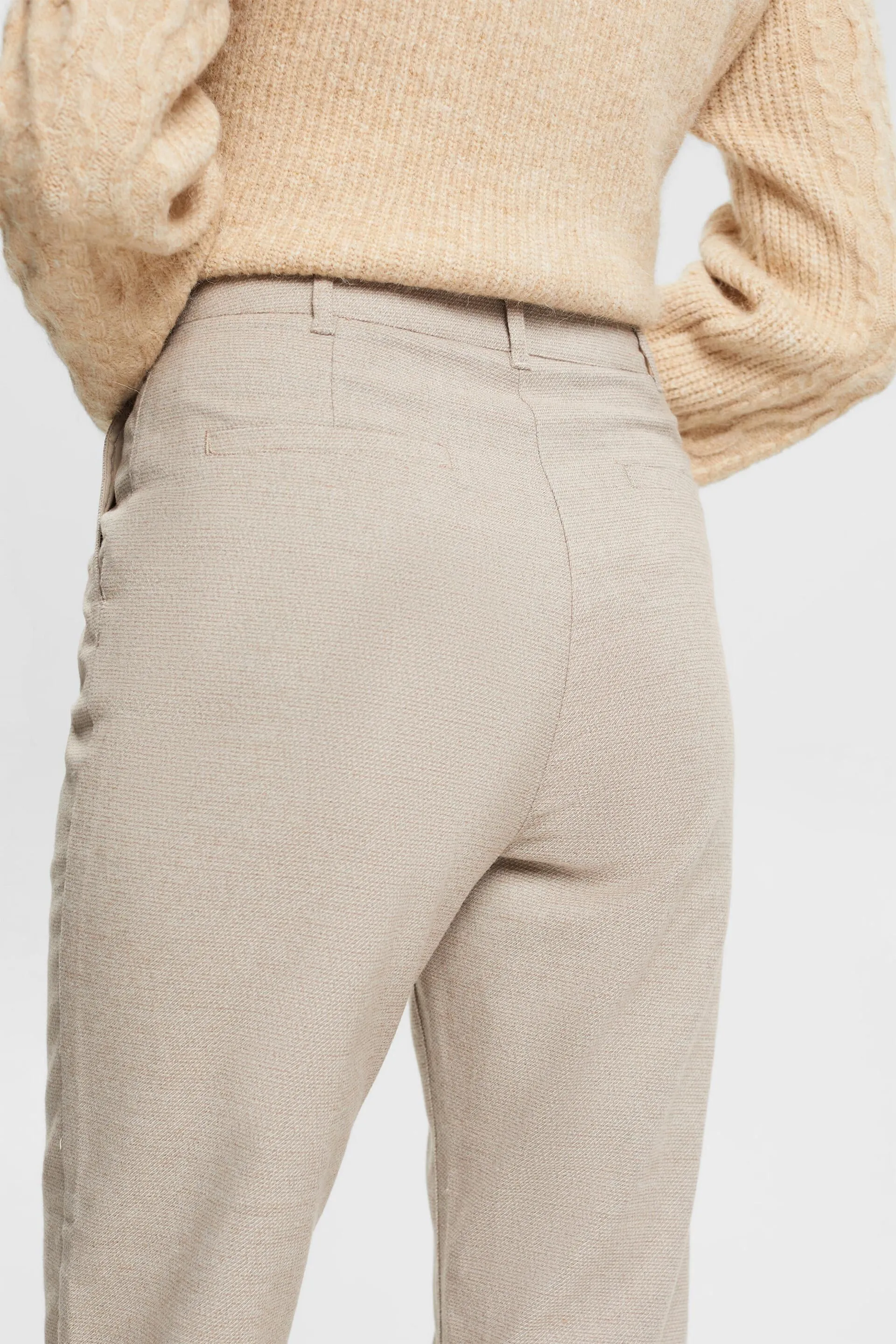 Pantalones de corte globo y cintura alta