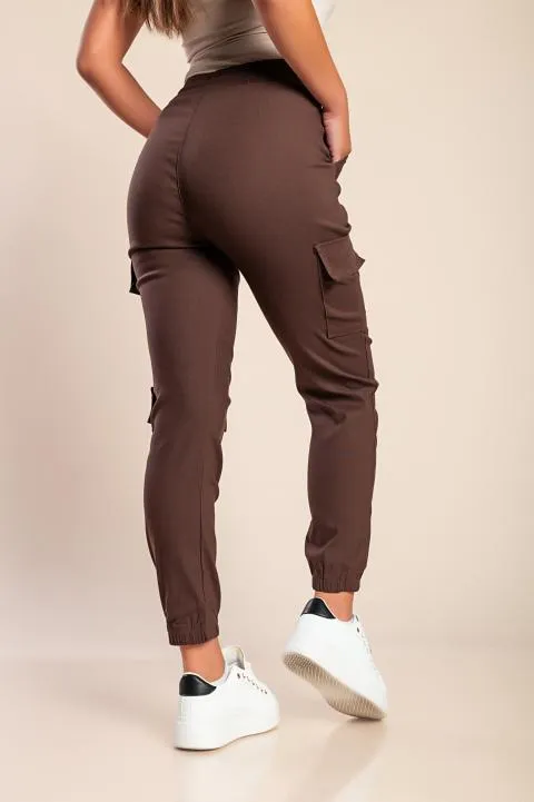 Pantalón cargo de algodón con bolsillos, marrón