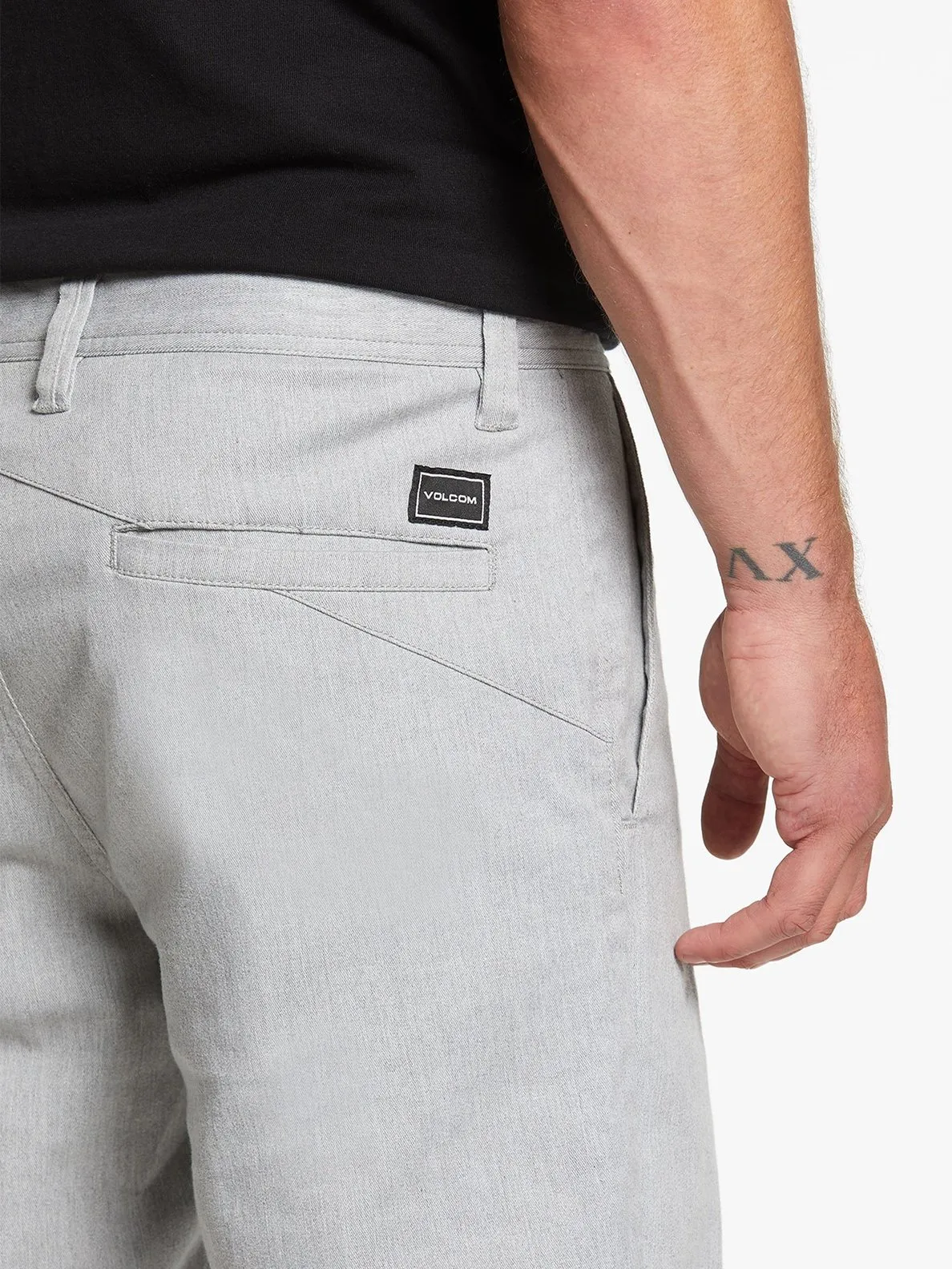 Pantalón corto VOLCOM bermudas para Hombre FRICKIN MODERN STRETCH SHORT – GREY Ref. A0911601_GRY gris claro