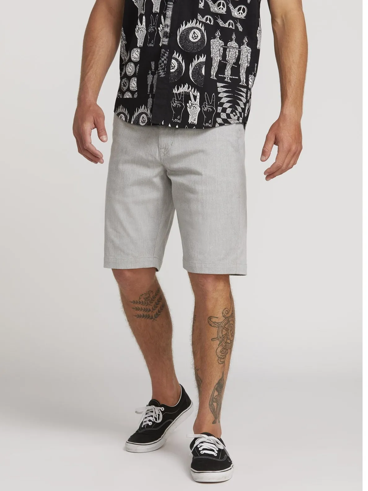 Pantalón corto VOLCOM bermudas para Hombre FRICKIN MODERN STRETCH SHORT – GREY Ref. A0911601_GRY gris claro