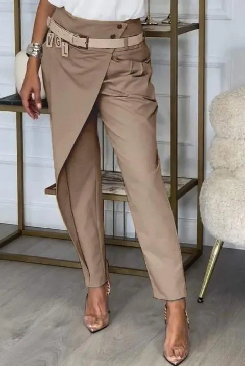 Pantalón elegante con volante, beige