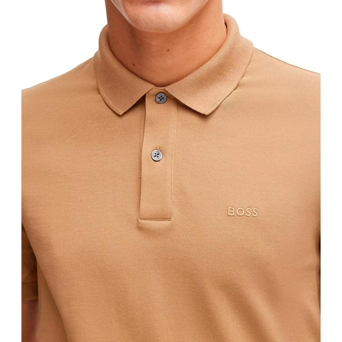  POLO CON LOGO BORDADO