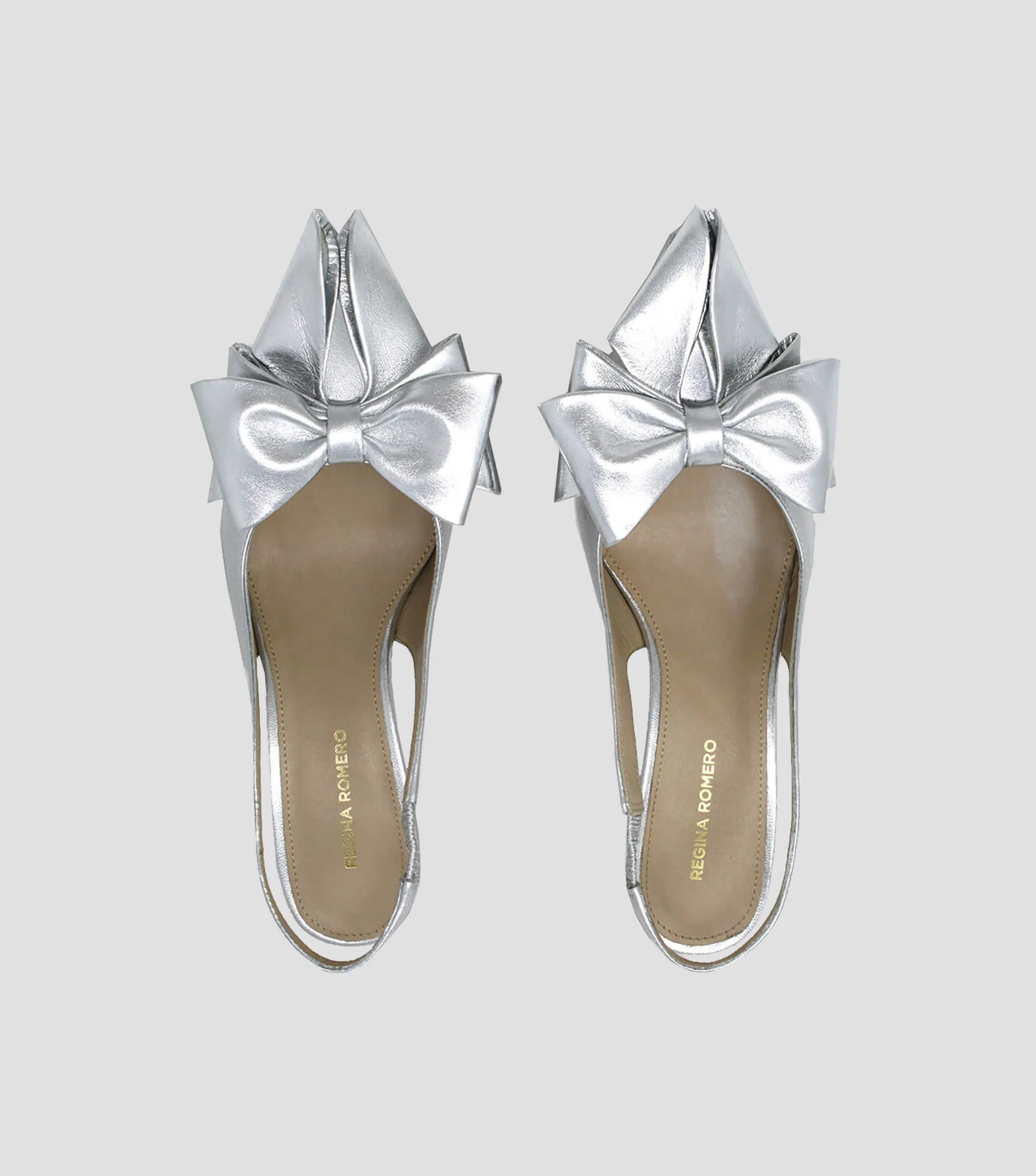 Regina Romero Zapatillas Slingback con tacón bajo y delgado Mimi Mujer