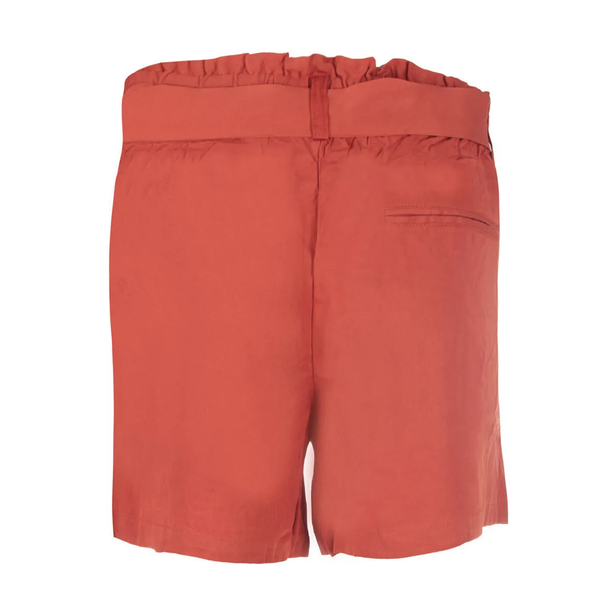 SHORT CON CINTURON