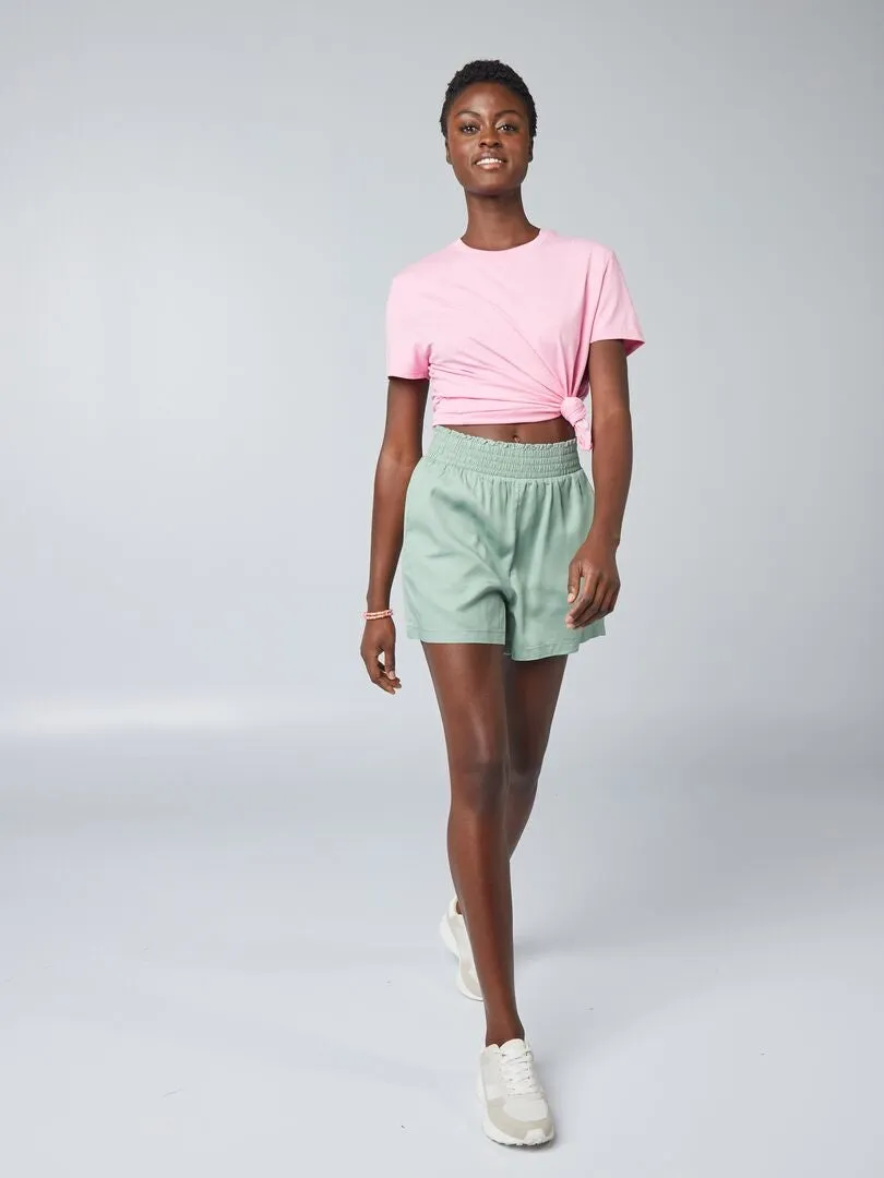 SHORT VAPOROSO CON CINTURA ELáSTICA  VERDE